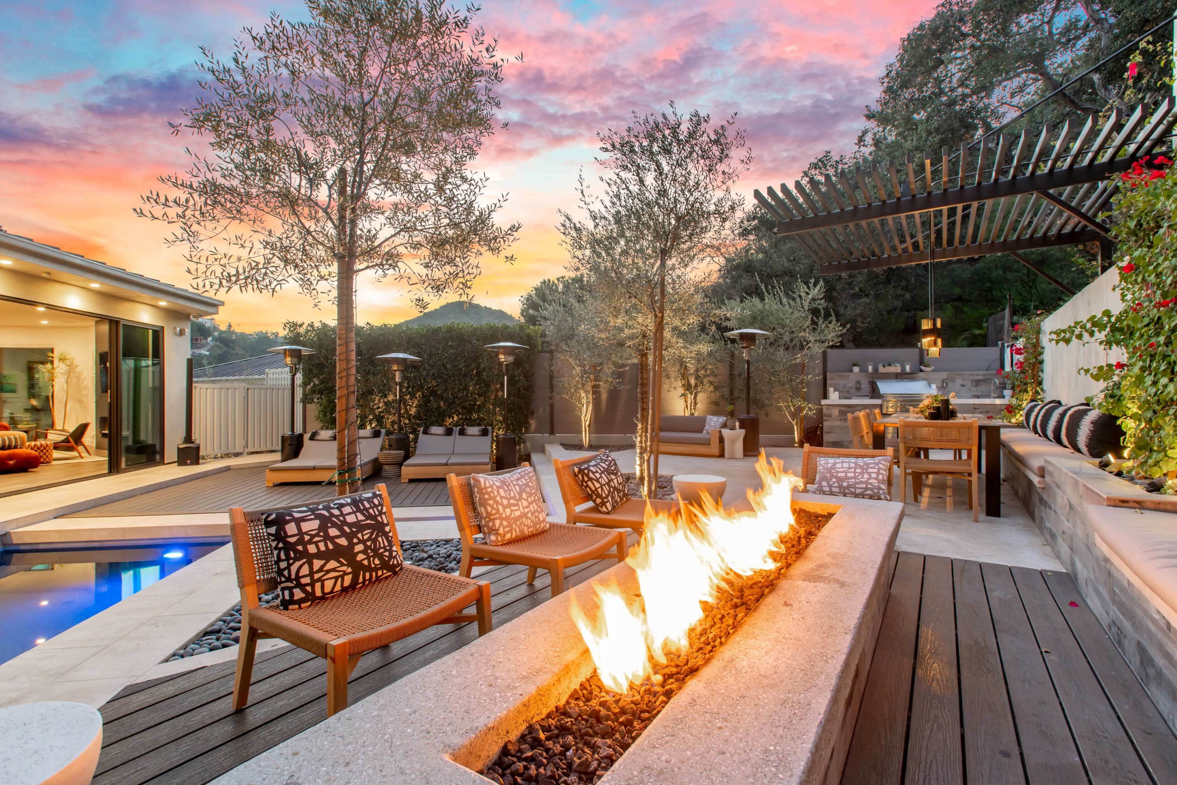 WILLOW GLEN COLOR POP CANYON HOUSE Image in Central LA, Los Angeles, CA