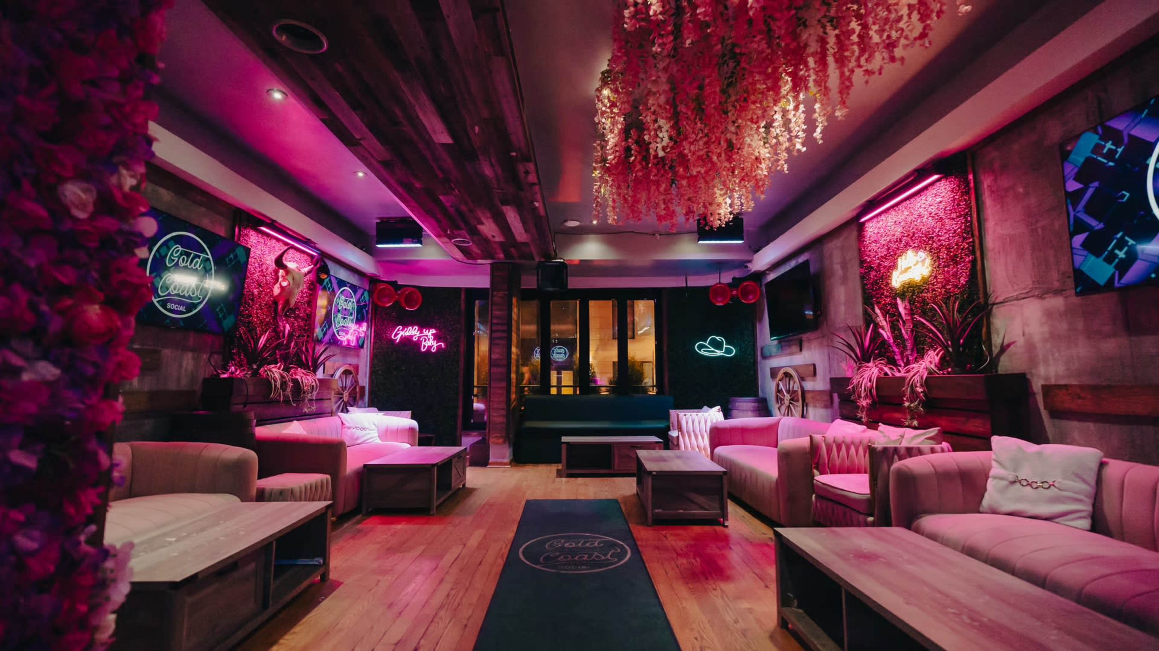 Modern Upscale Bar Located in Gold Coast Image in Near North Side, Chicago, IL