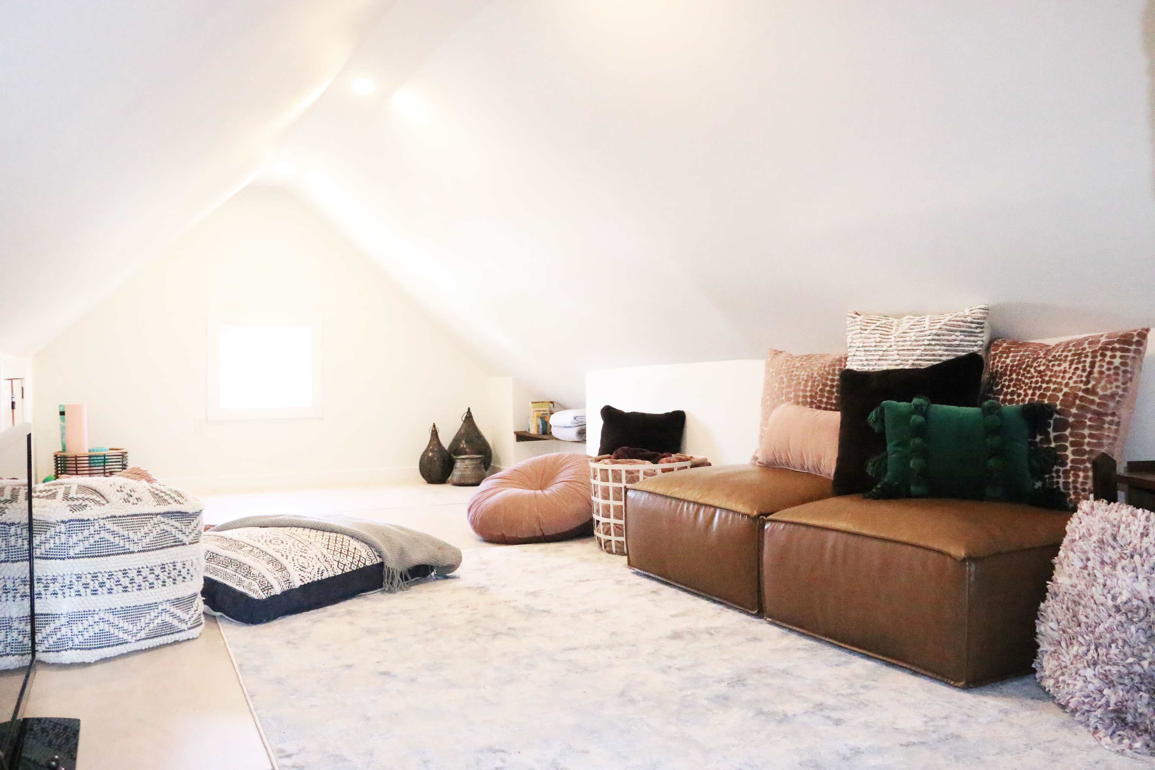 Create Content in a Charming Victorian Image in Kingston, Kingston, NY
