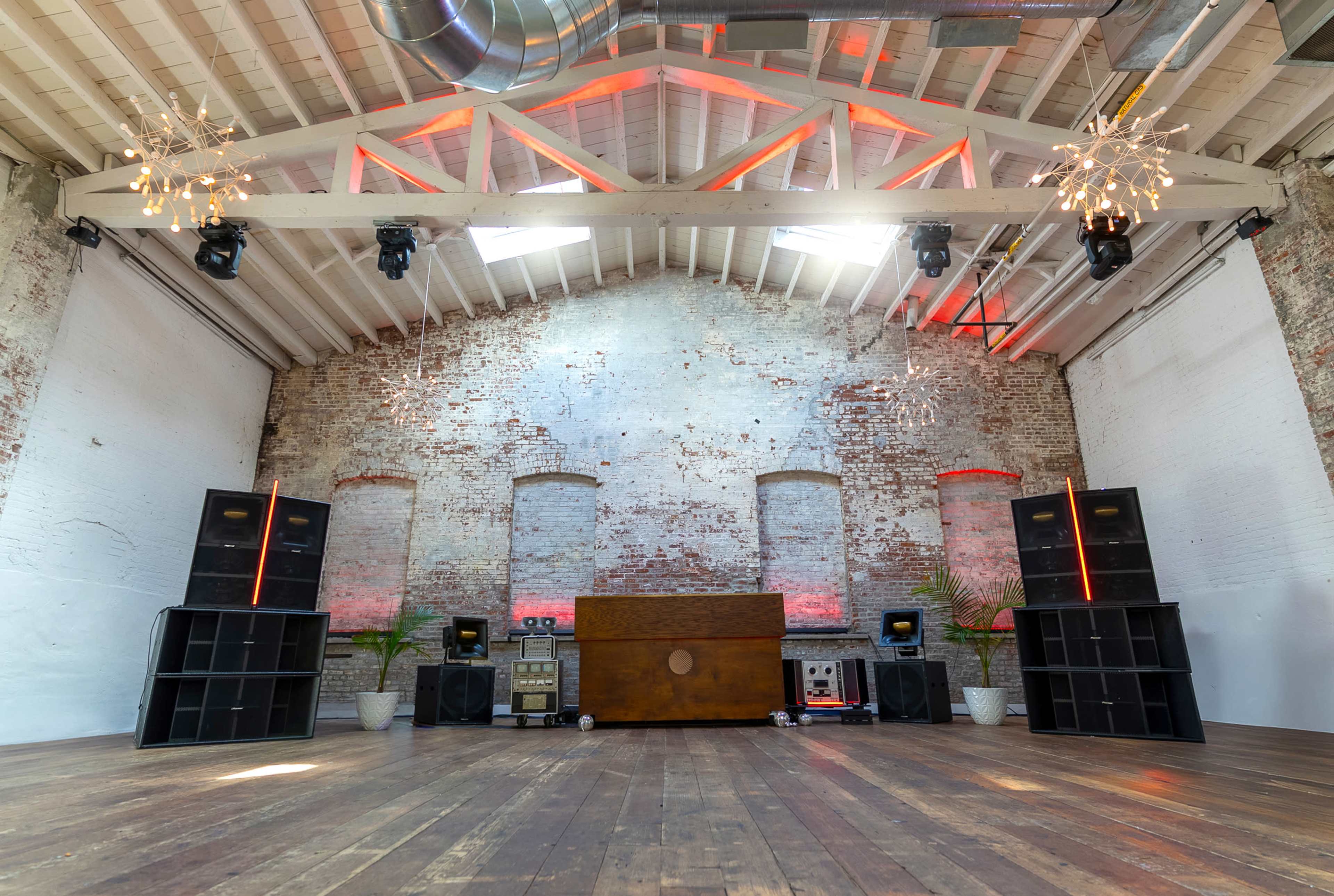 Creative Studio Space | Flexible Event Venue | Industrial Loft Image in Gowanus, Brooklyn, NY
