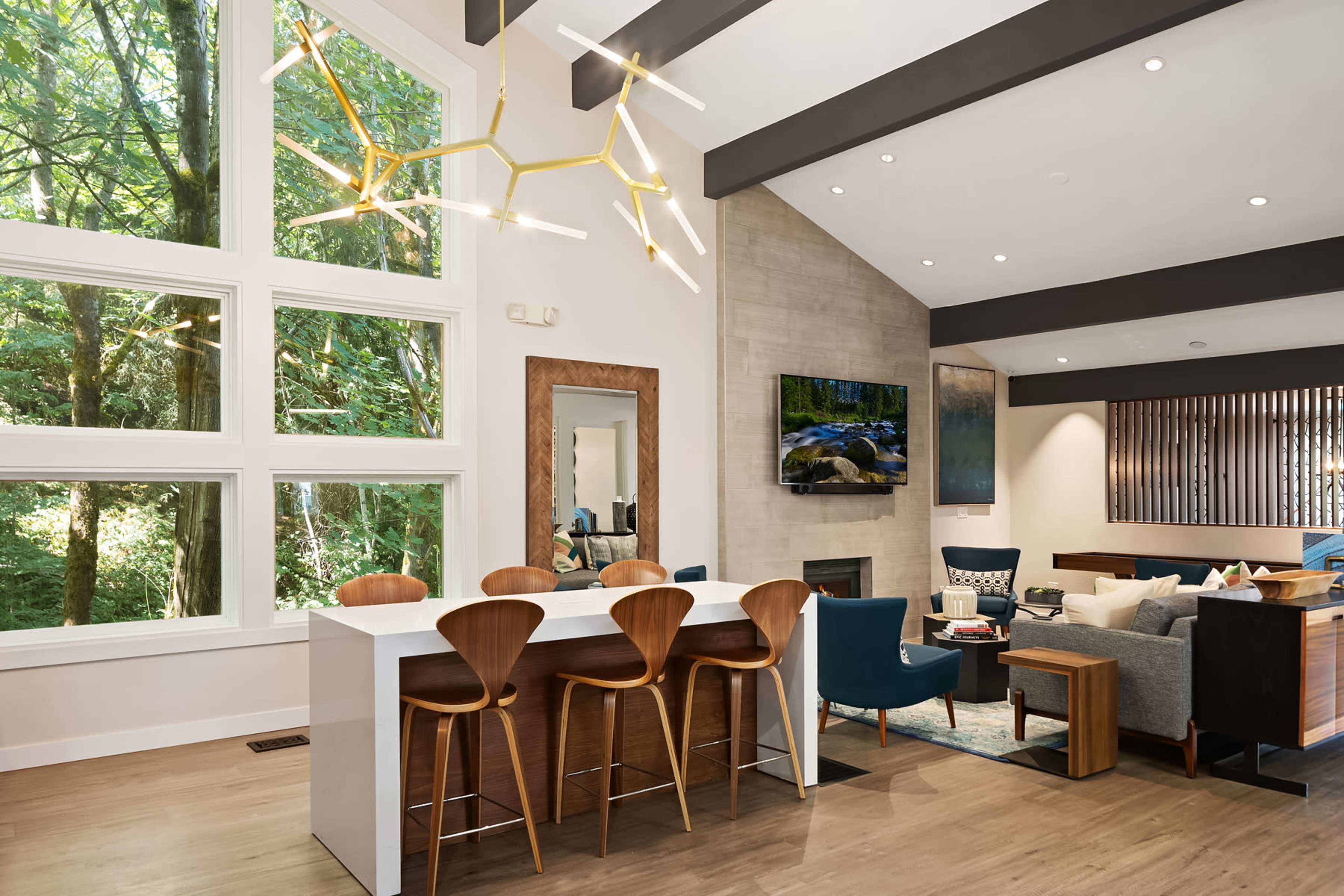 Beautifully Remodeled Lounge, Perfect for Entertaining! Image in Willow - Rose Hill, Redmond, WA