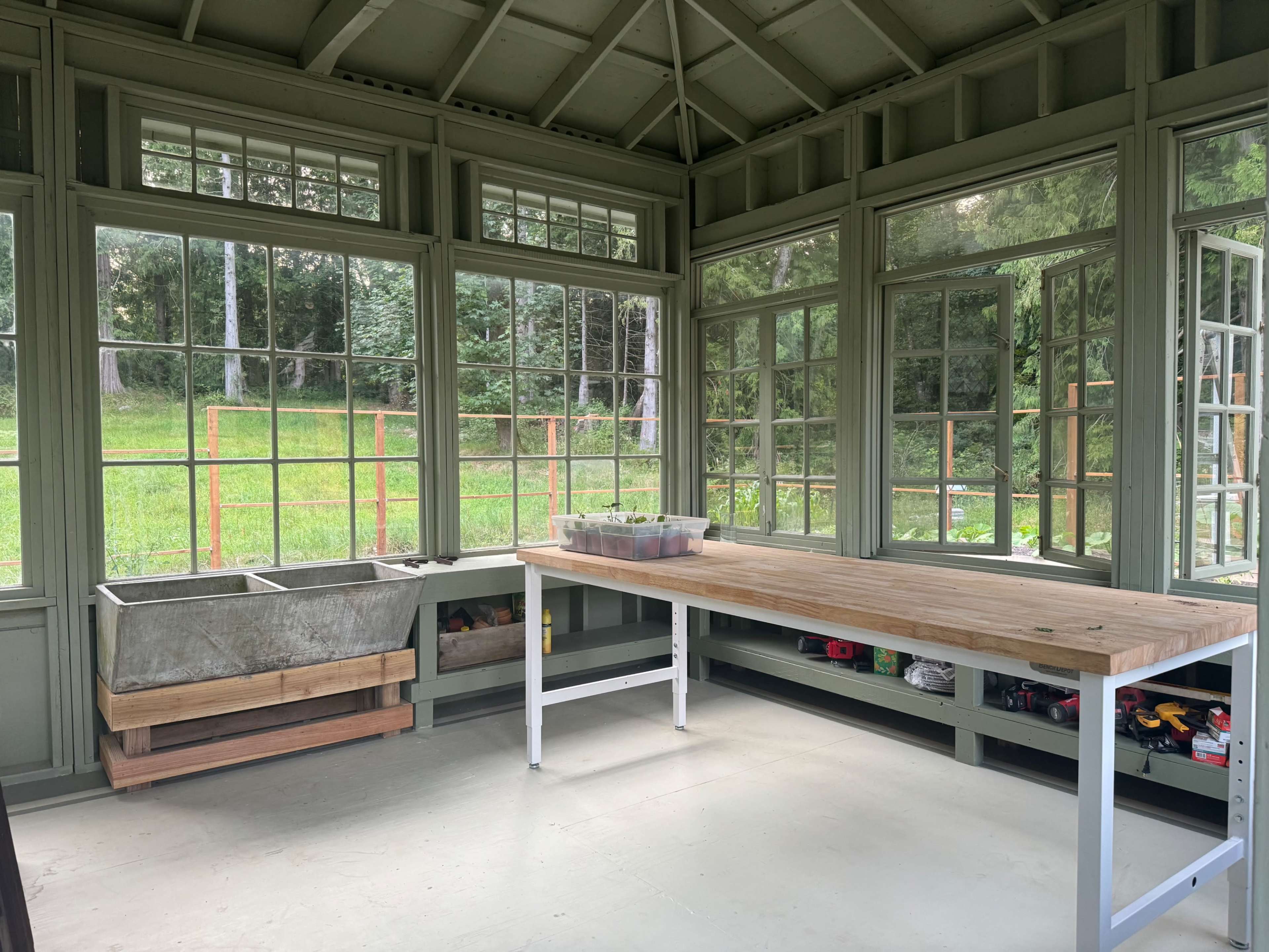 Charming Greenhouse with Garden Image in Kayak Point, Stanwood, WA