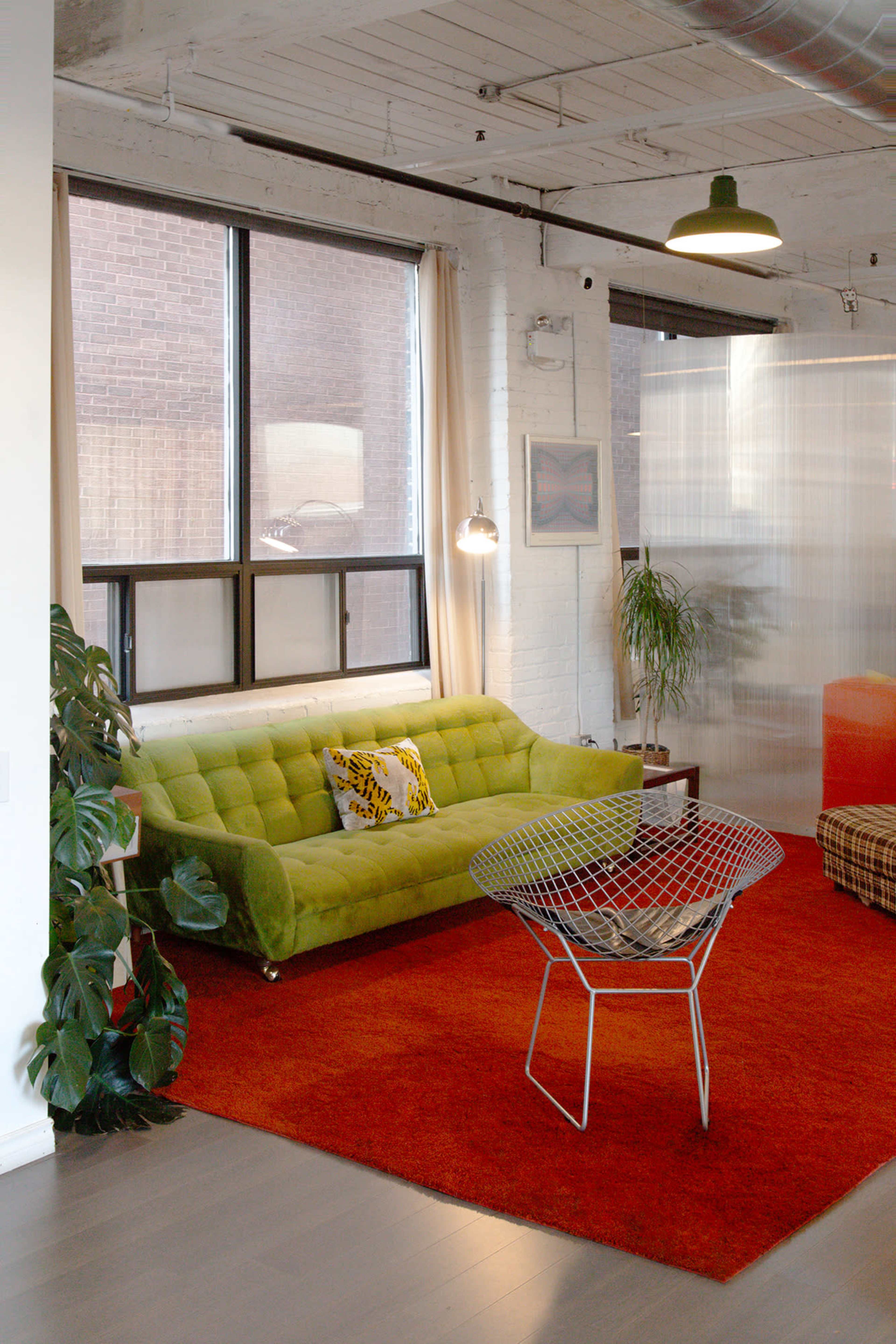 Colourful & Bright Studio in Chinatown Image in Downtown Toronto, Toronto, ON