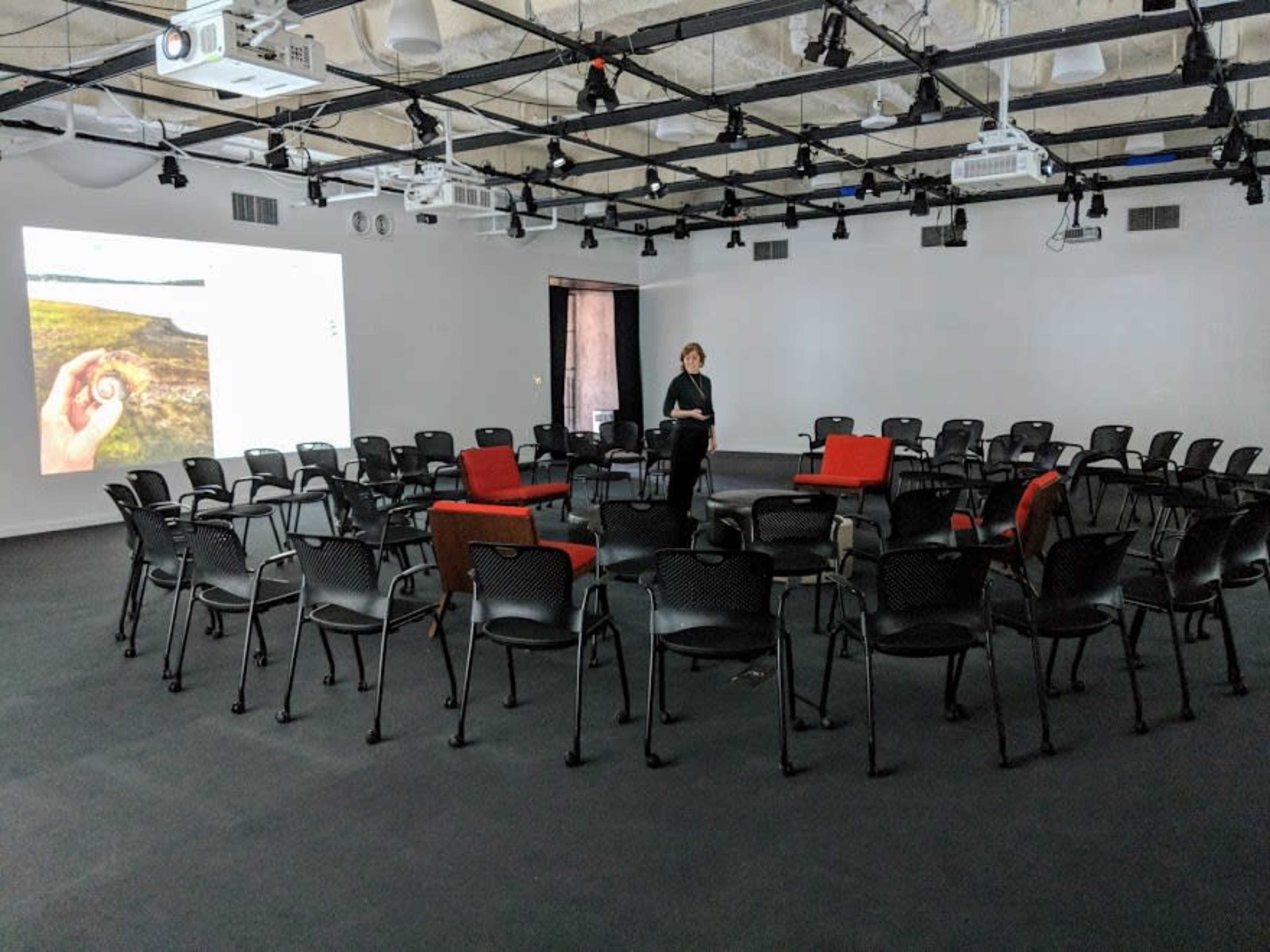 Immersive Whitebox Lab in Quaint Hudson Square Image in Hudson Square, New York, NY