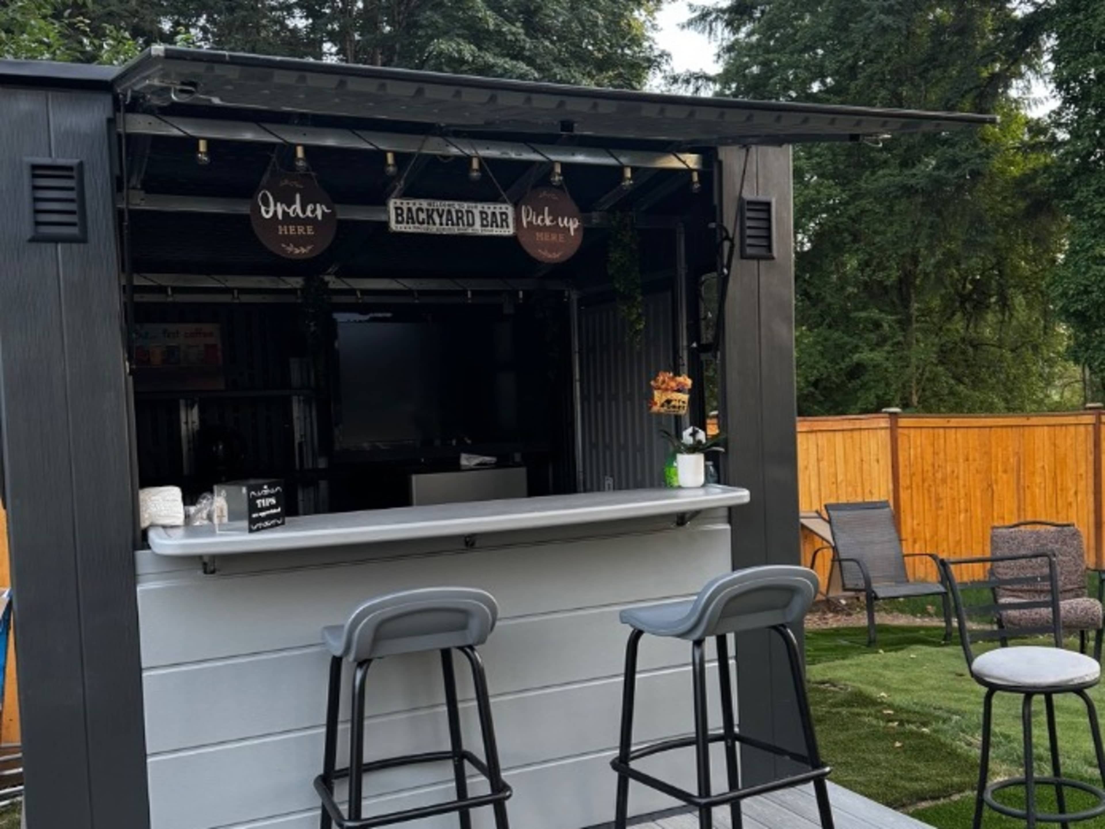 Outdoor Bar 