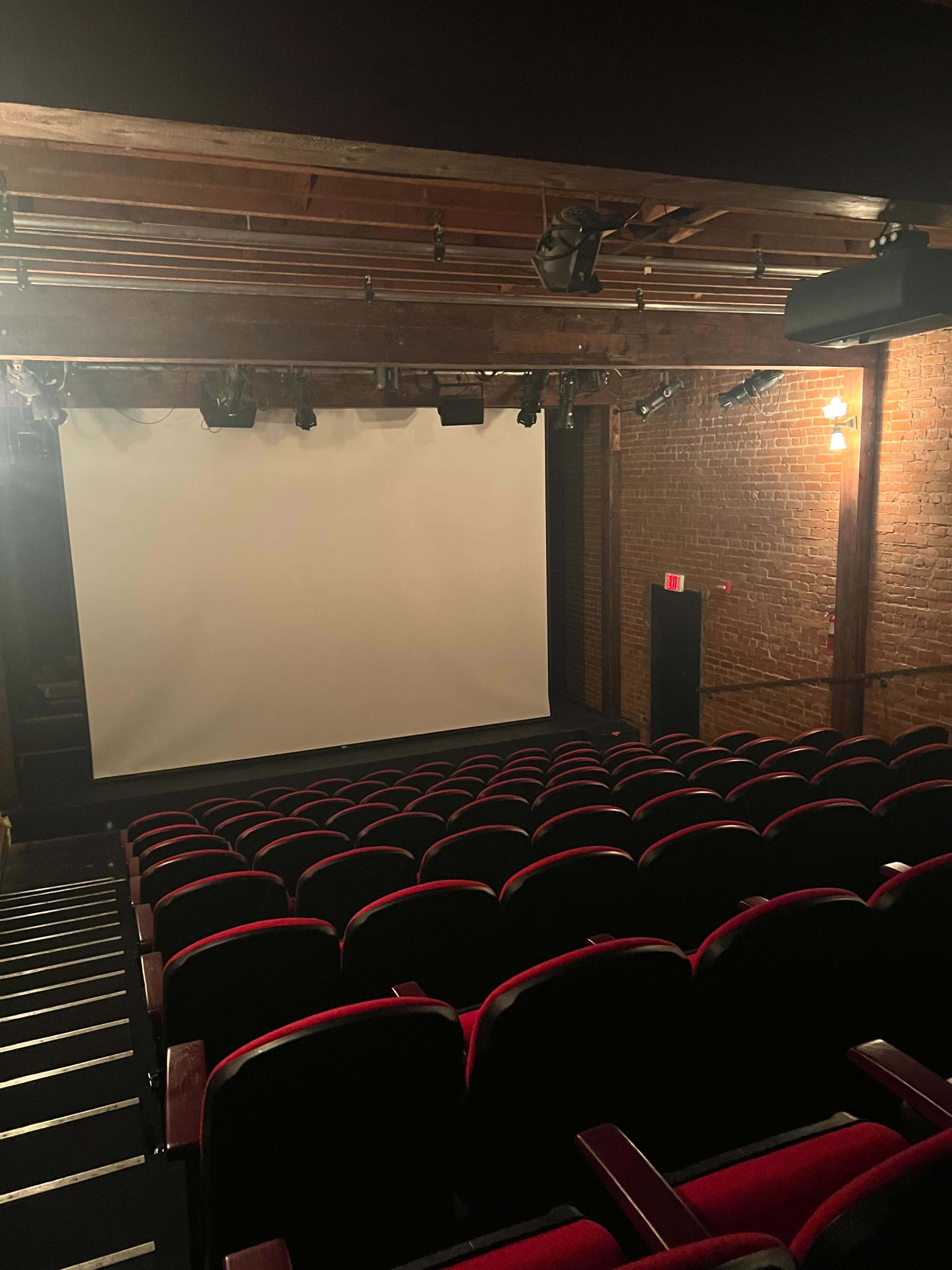 Old Hollywood Theatre, Studios, and Soundstage Image in Central LA, West Hollywood, CA