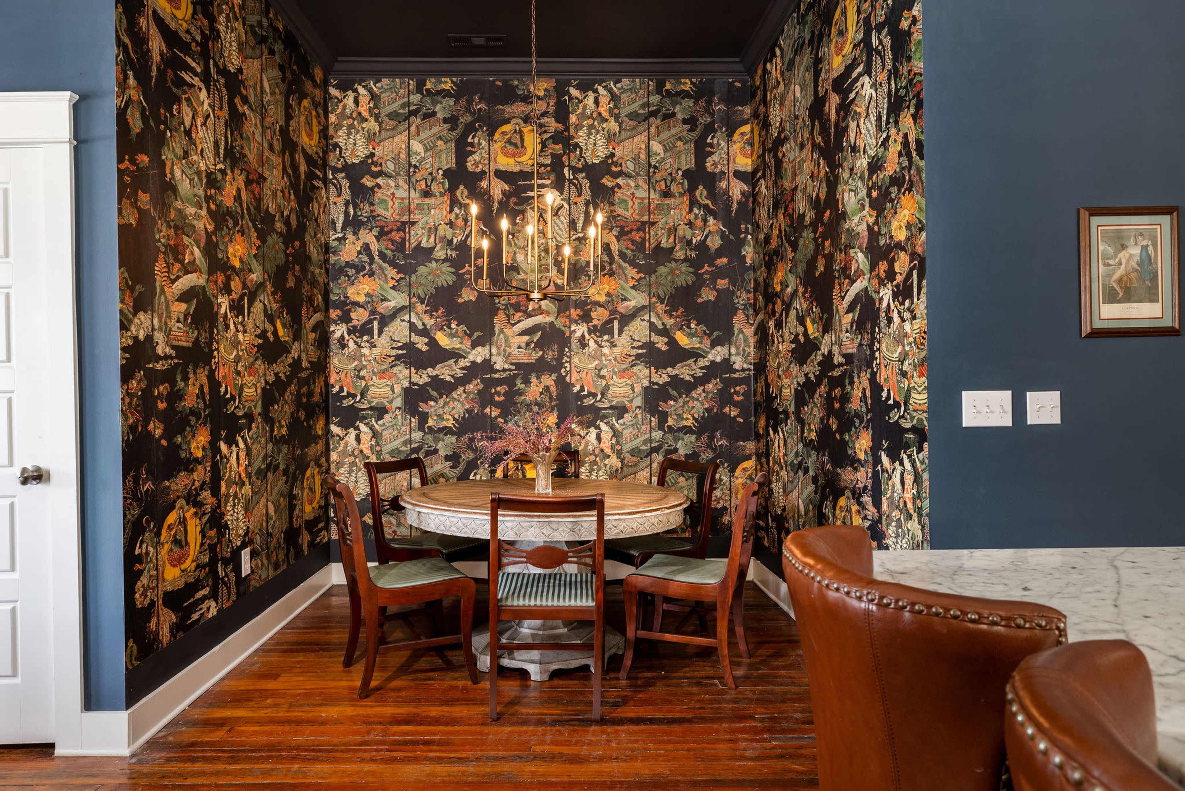 Bold Boutique-Hotel Style House Image in Chestnut Hill, Nashville, TN