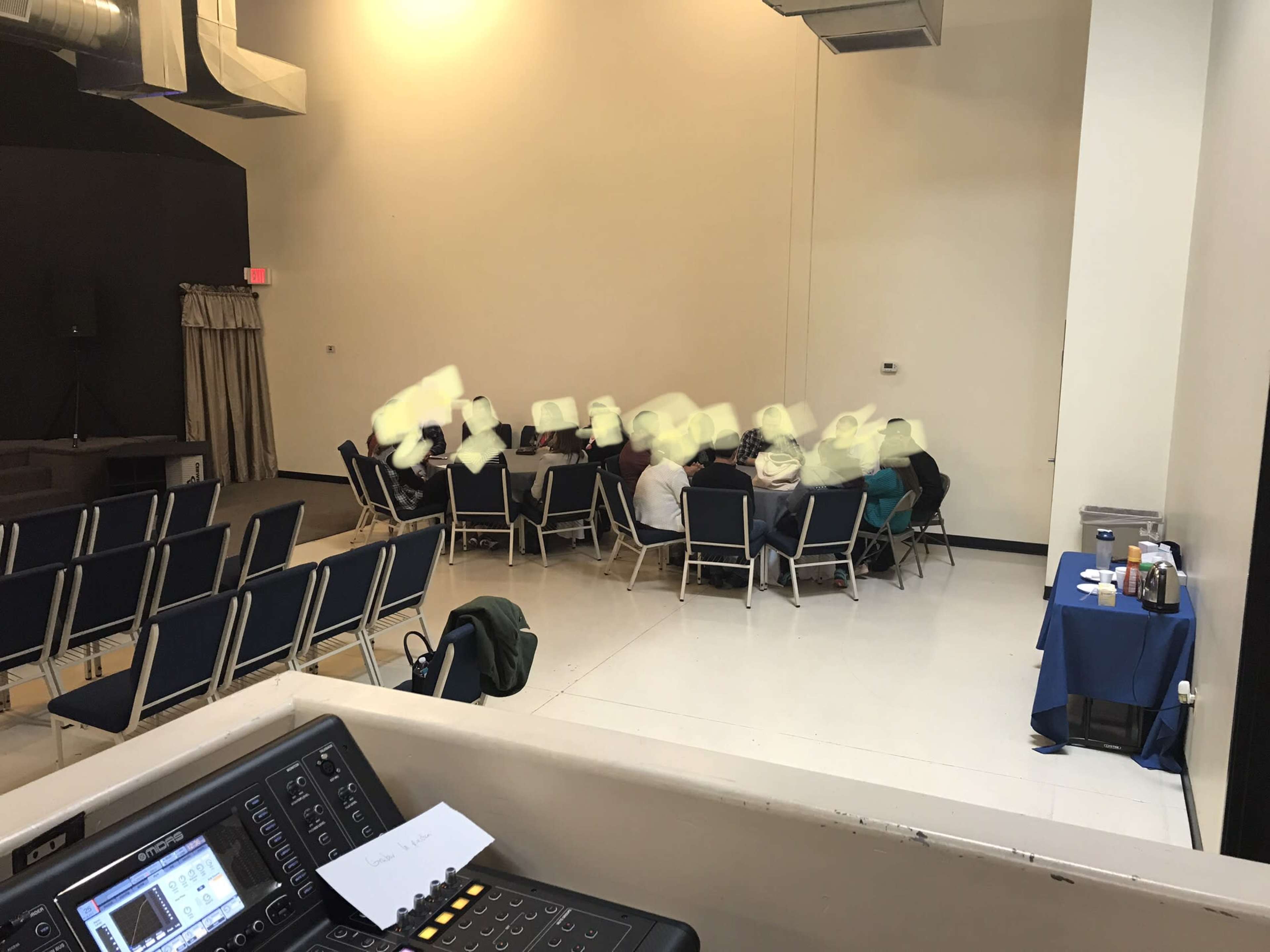 Space for Sunday church meetings near phoenix avenues and I-10 Image in Maryvale Village, Phoenix, AZ