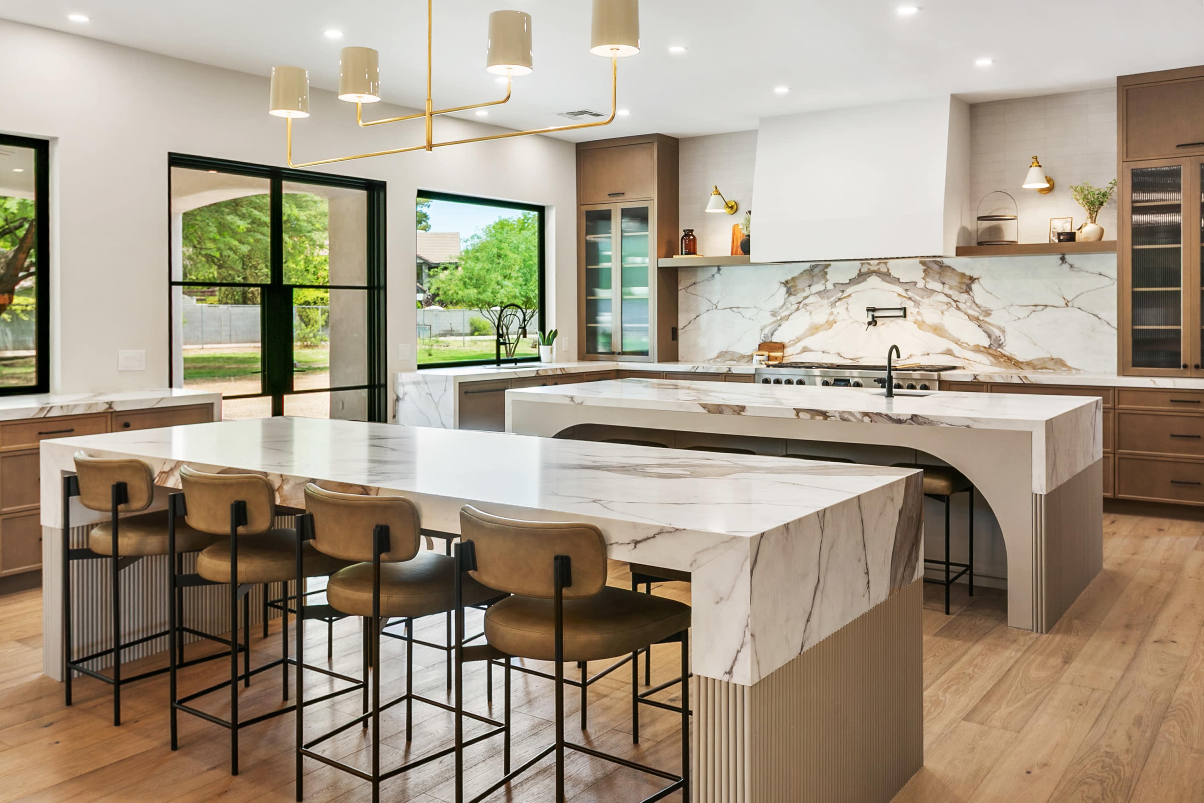 Tempe Manor - A Refined Modern Mansion Image in Tally Ho Farms North, Tempe, AZ