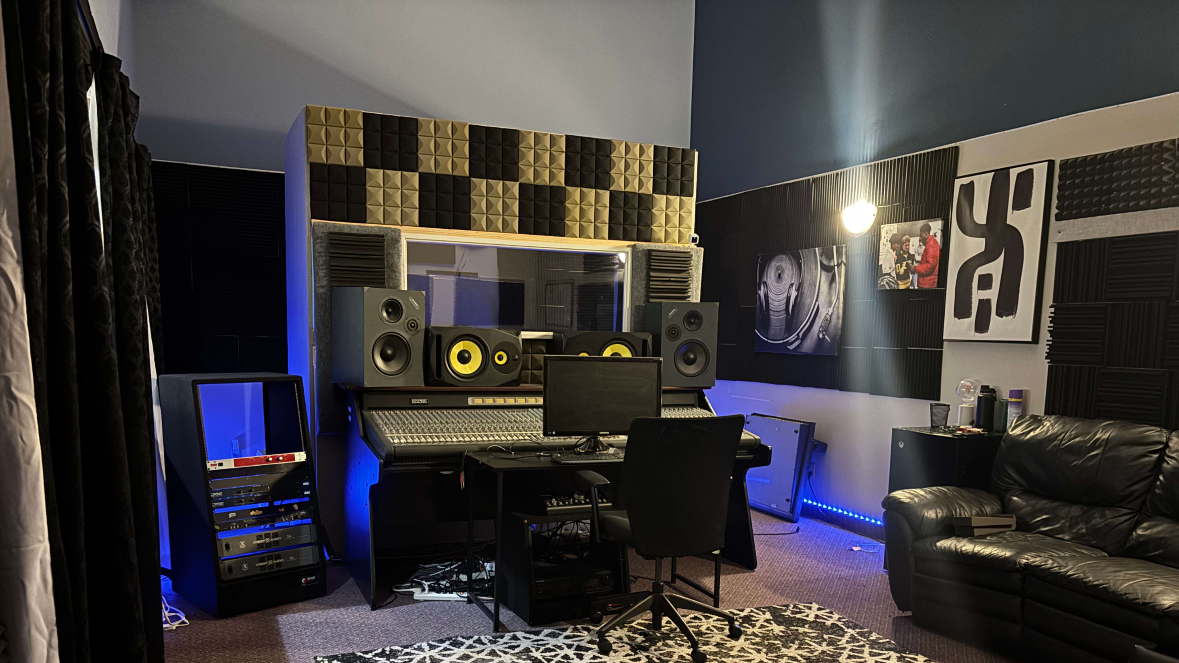 Music Recording Studio Image in DeKalb Township, Dekalb, IL