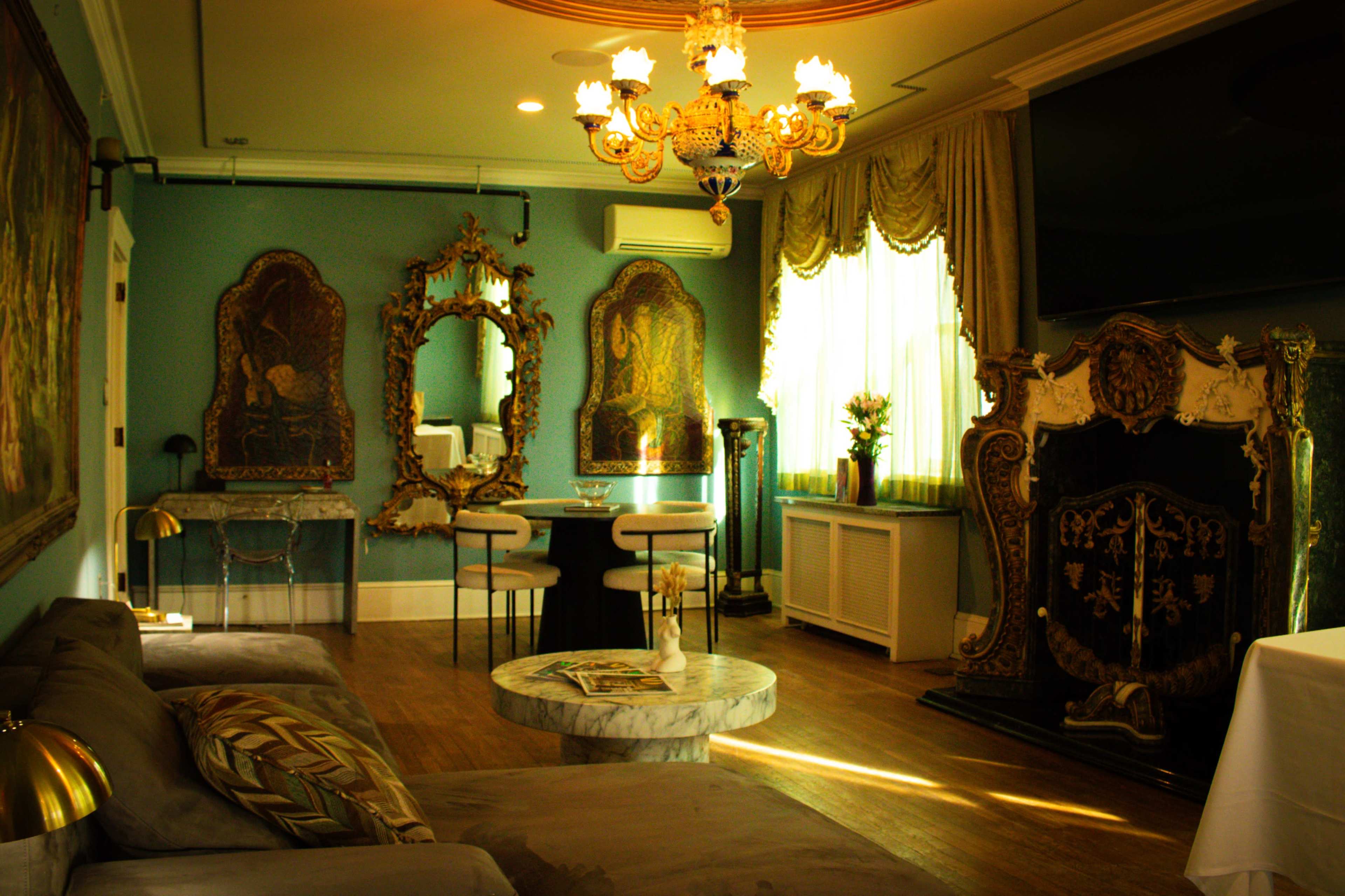 Chateau Connellsville- Boutique Hotel Image in Connellsville, Connellsville, PA
