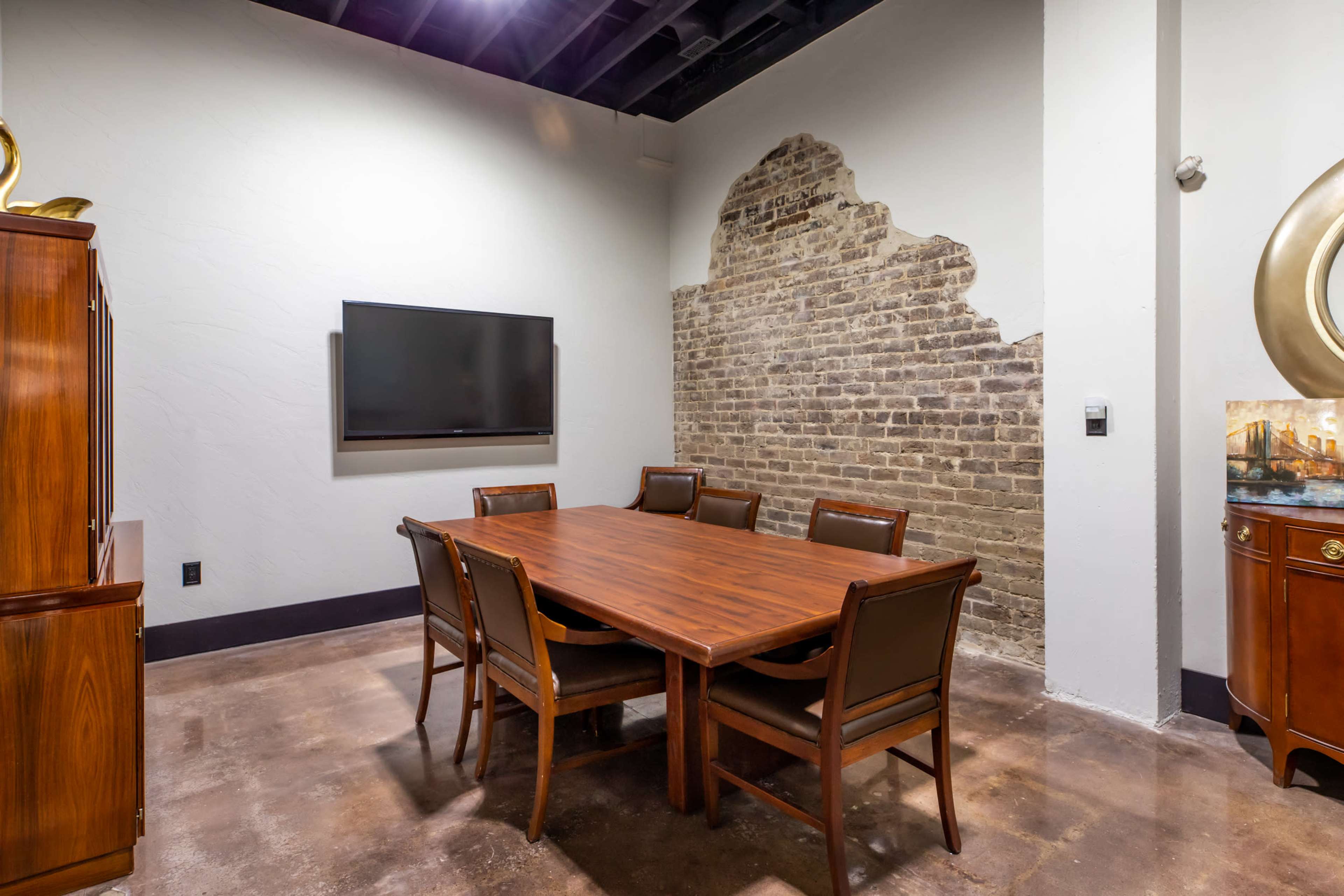 Tammaro Realty Office Spaces Image in Kingston, Kingston, TN