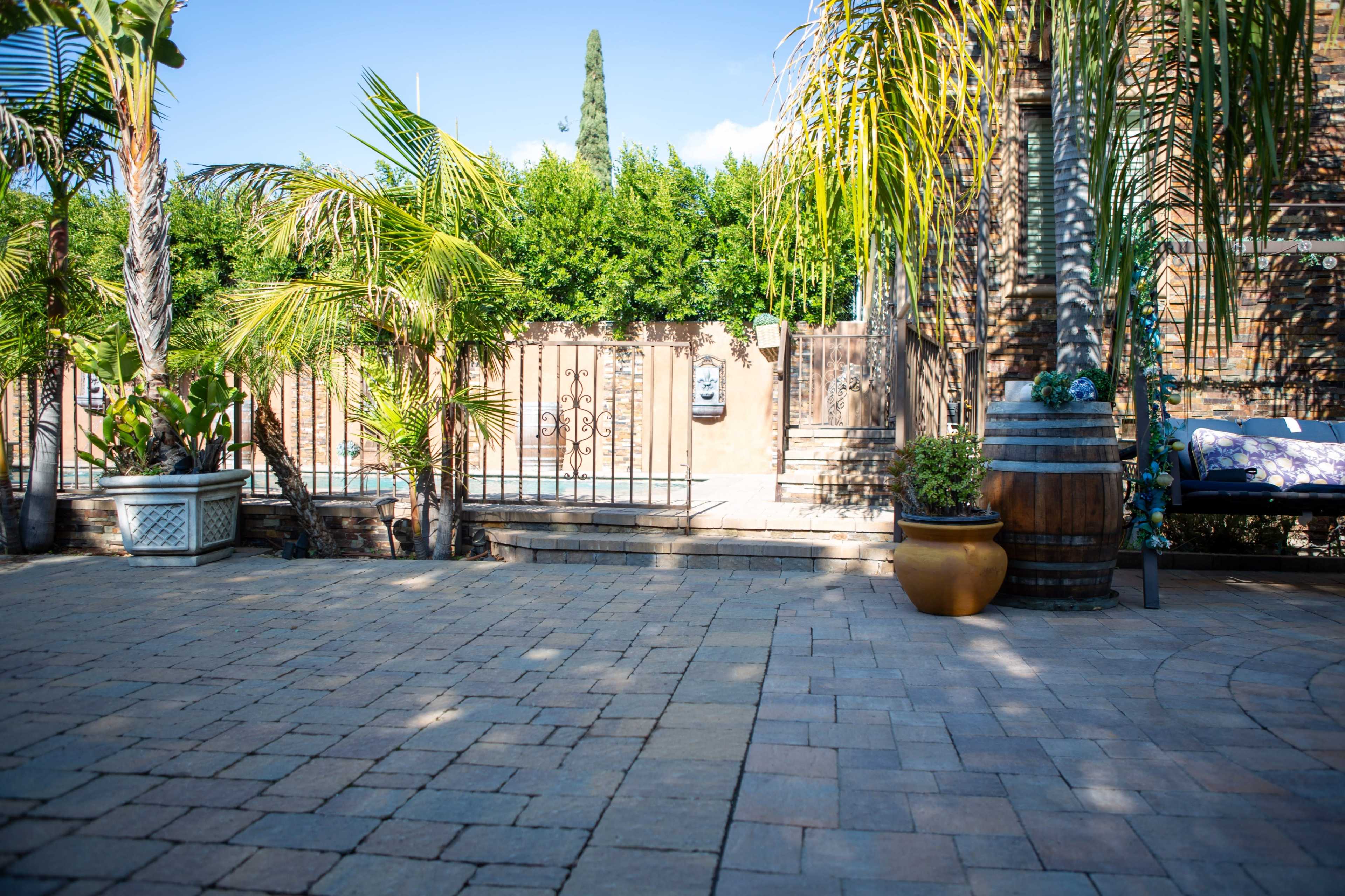 Morroccan/Palm Springs Vibe Pool & Backyard Image in Glenwood, Glendale, CA