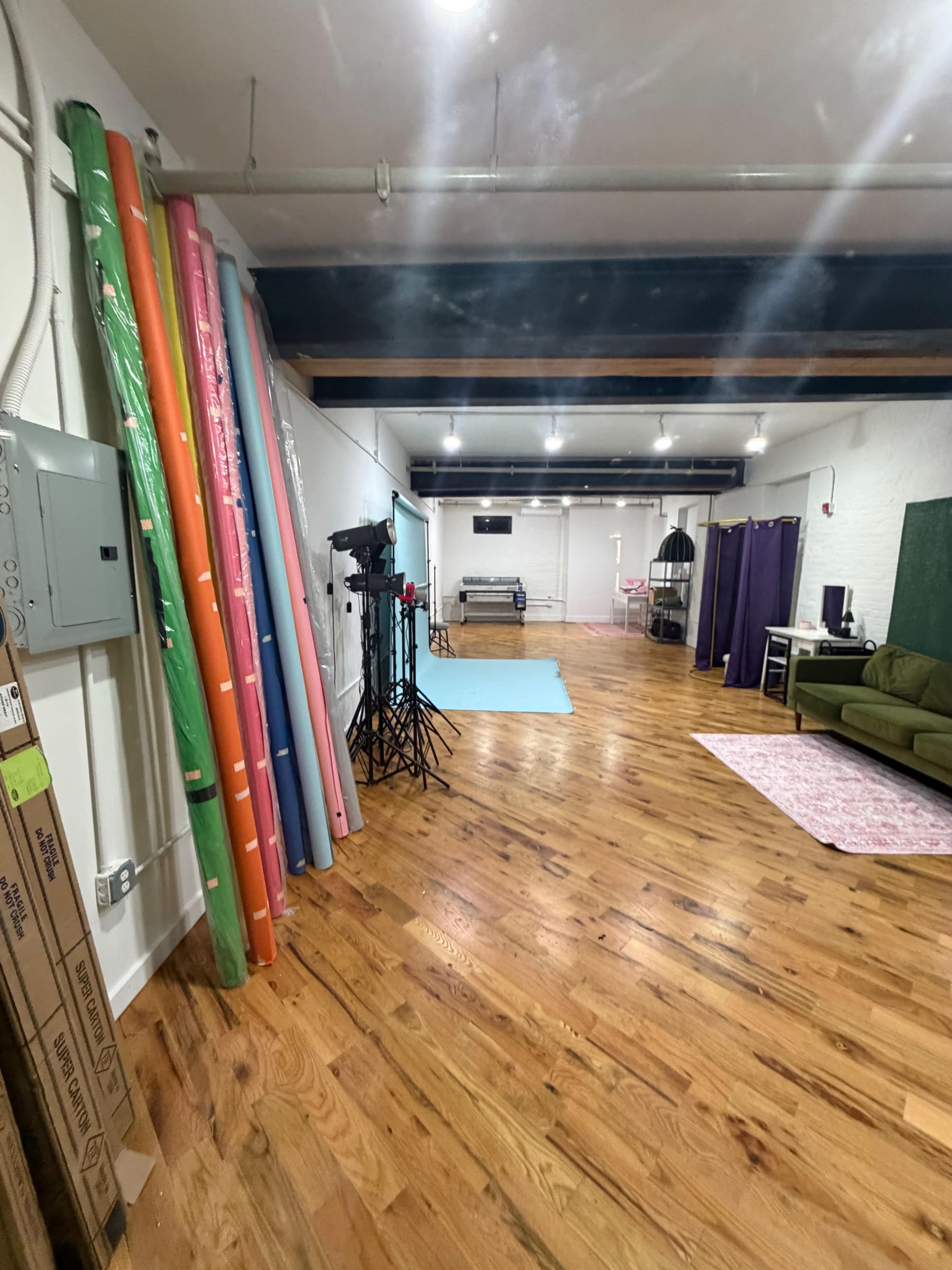 Spacious DUMBO Creative Loft Studio Image in Vinegar Hill, Brooklyn, NY