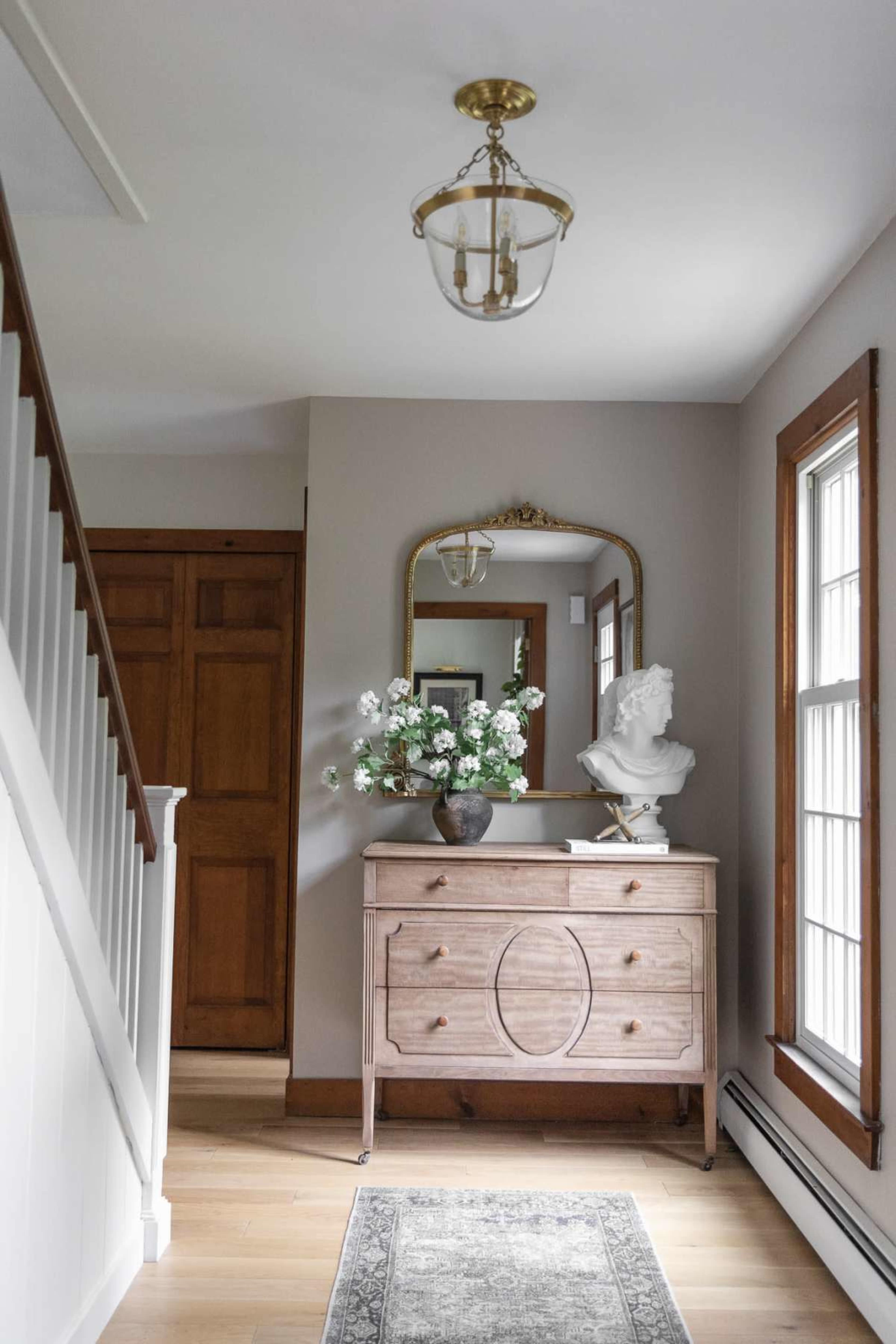 Picturesque Refined Country Home Between NYC + Boston Image in Broad Brook, East Windsor, CT