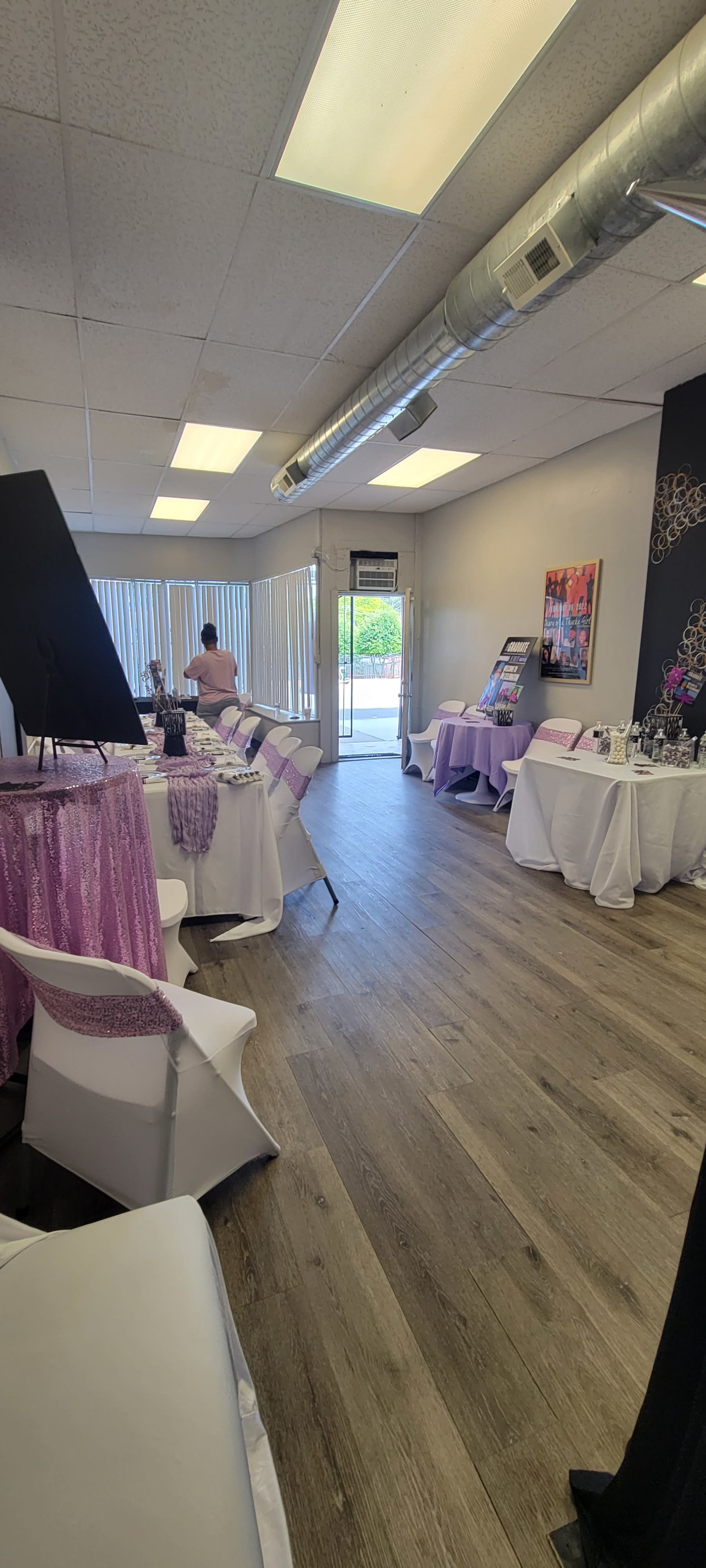 Creative, Elegant, Intimate Space Image in South Side, Chicago, IL, IL