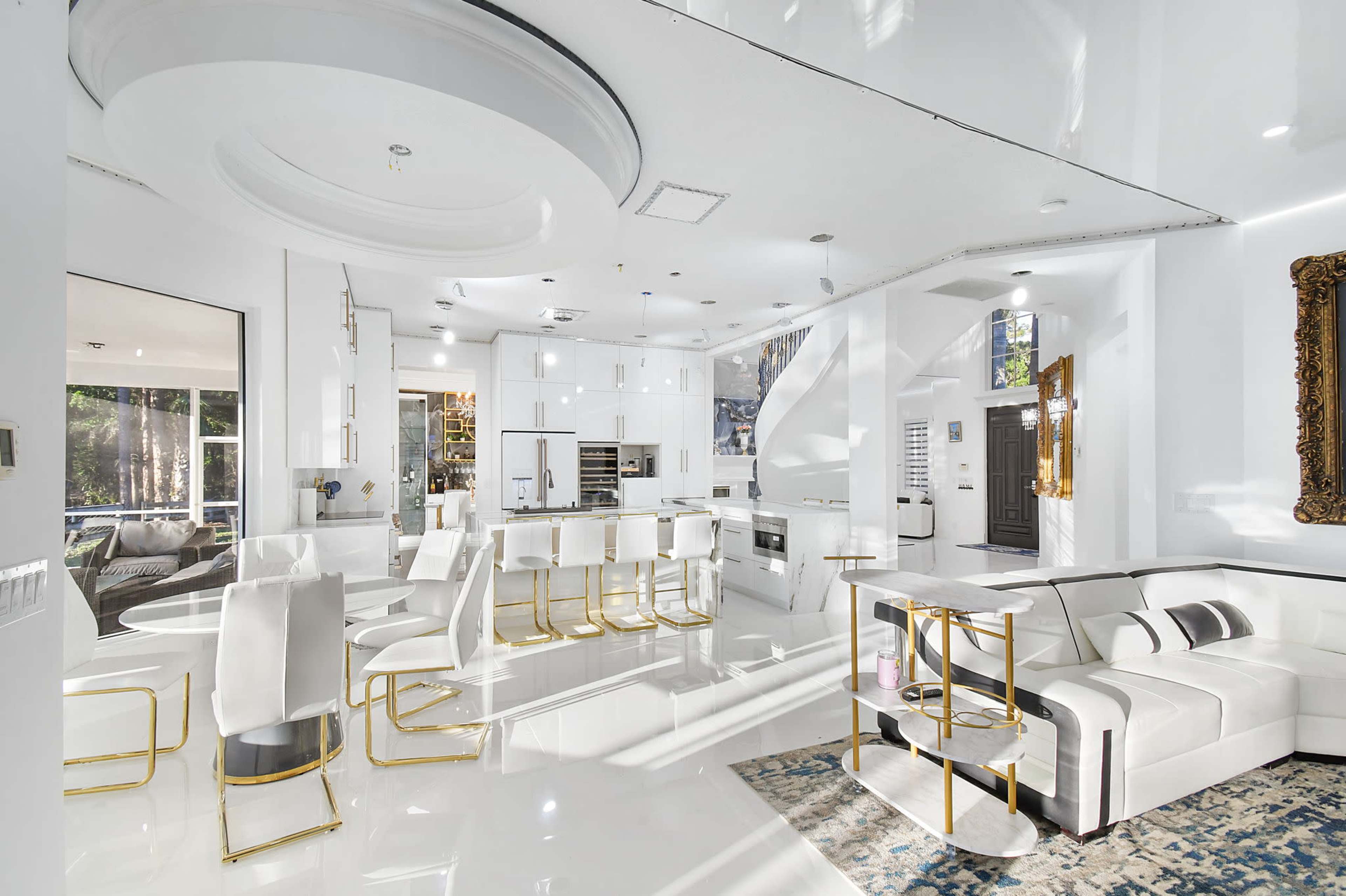 Upscale Modern Palm Beach Lifestyle Image in Wellington, Wellington, FL