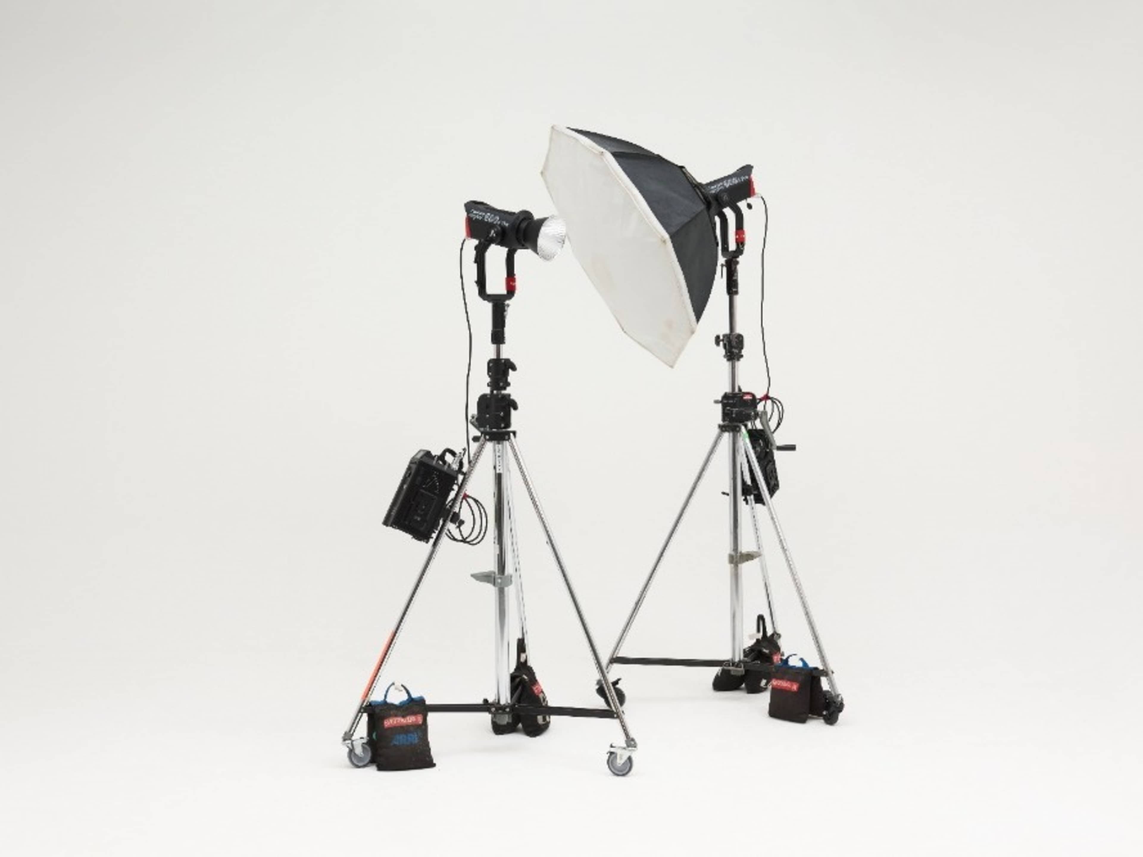 Aputure 600d Package