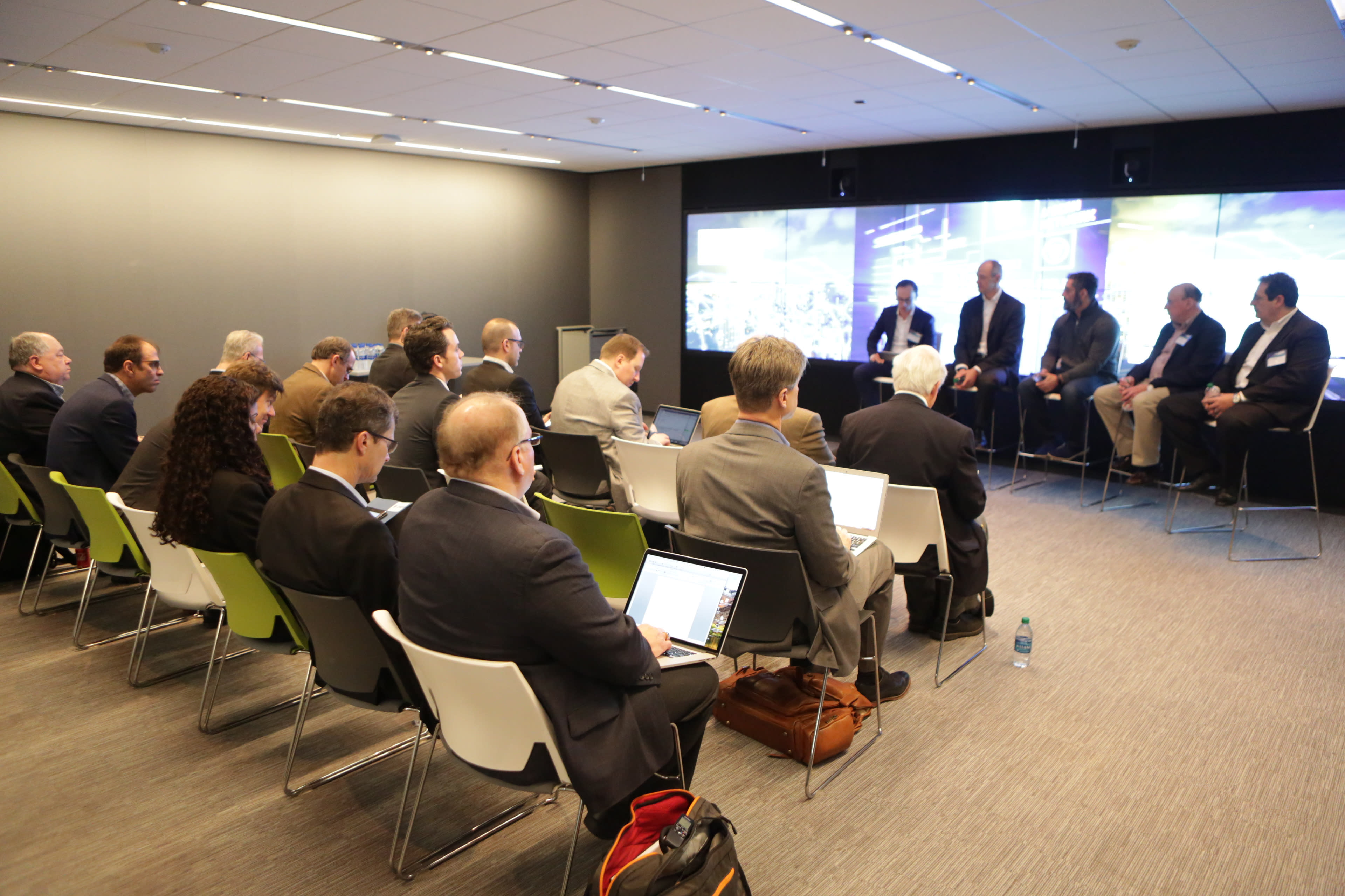 Connect Center Image in Near North Side, Chicago, IL