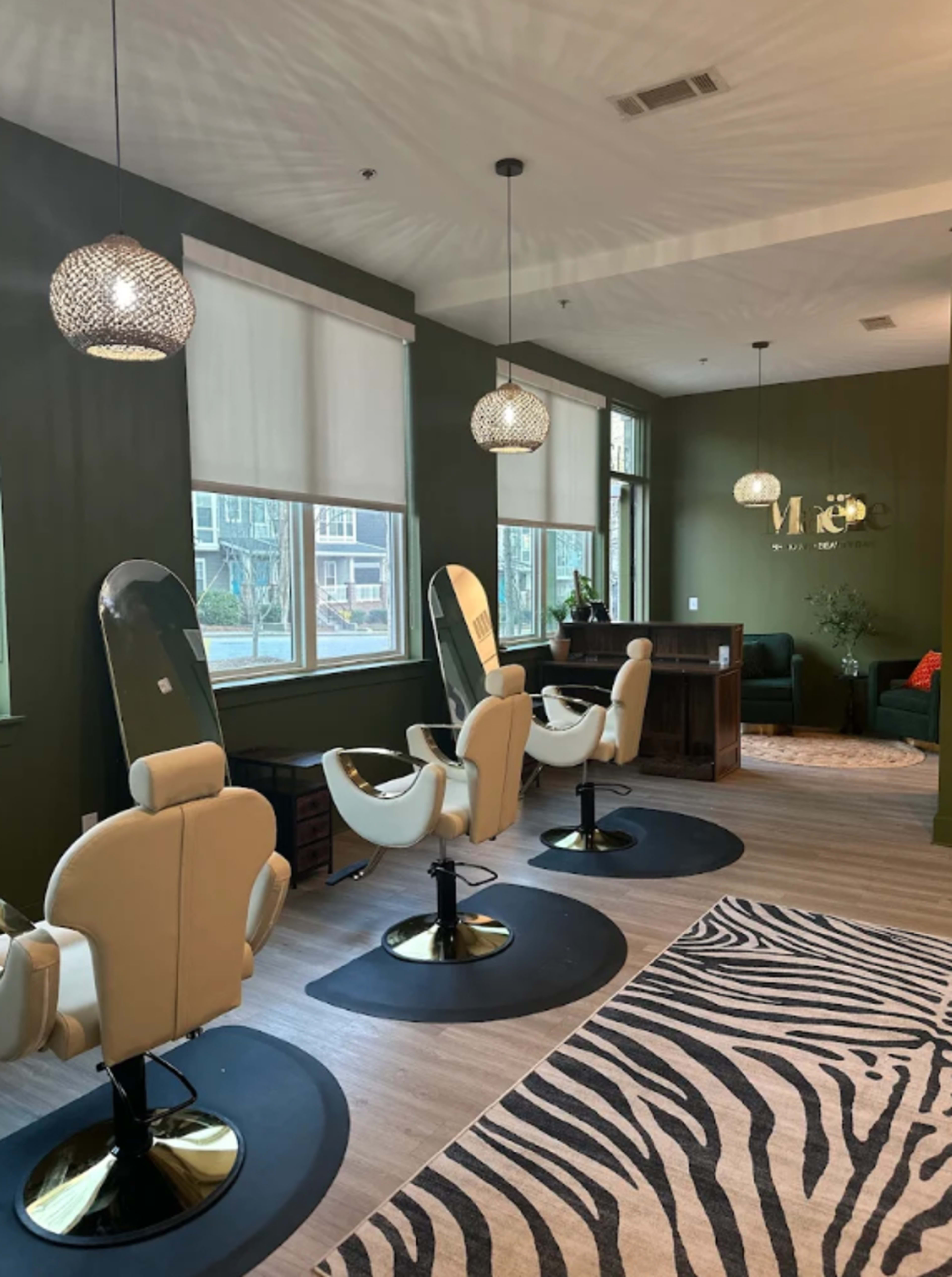 Chic Stylish Salon Space Image in Chosewood Park, Atlanta, GA