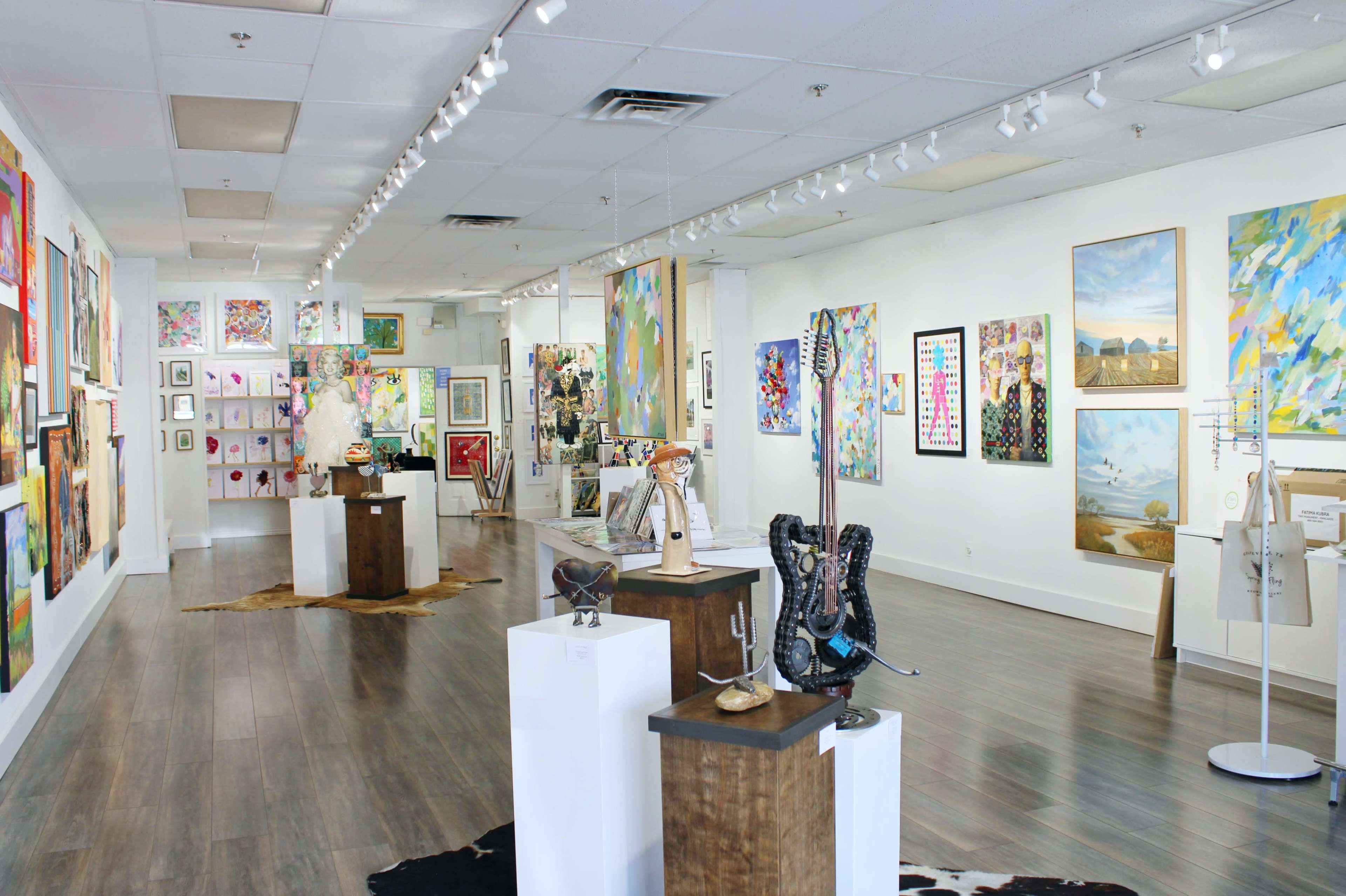 Vibrant Art Gallery Space in Historic Downtown Grapevine Image in Grapevine, Grapevine, TX