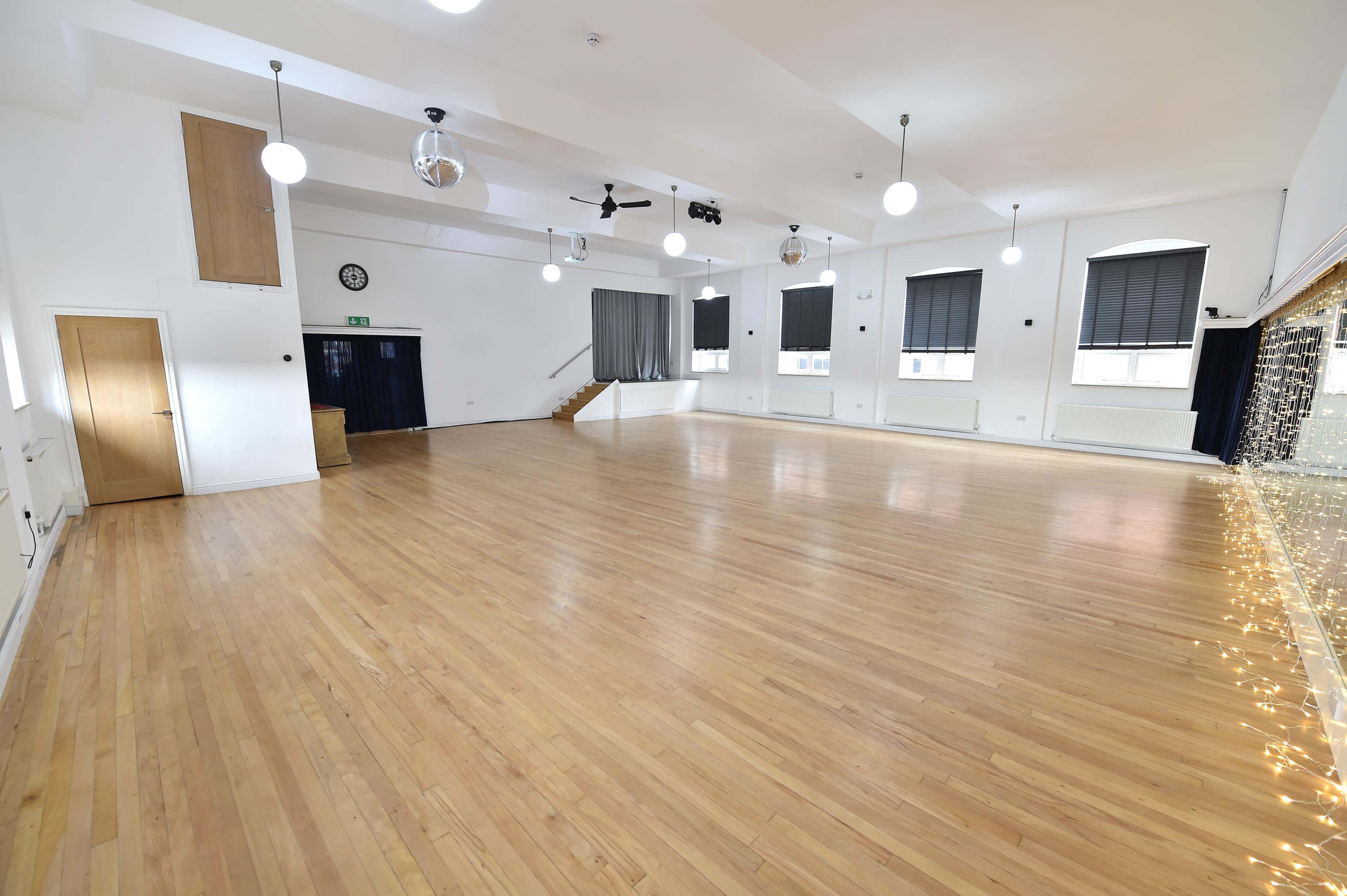 Billingtons Ballroom, inner city 100 year old Urban Building Image in Oldham, Oldham, ENG