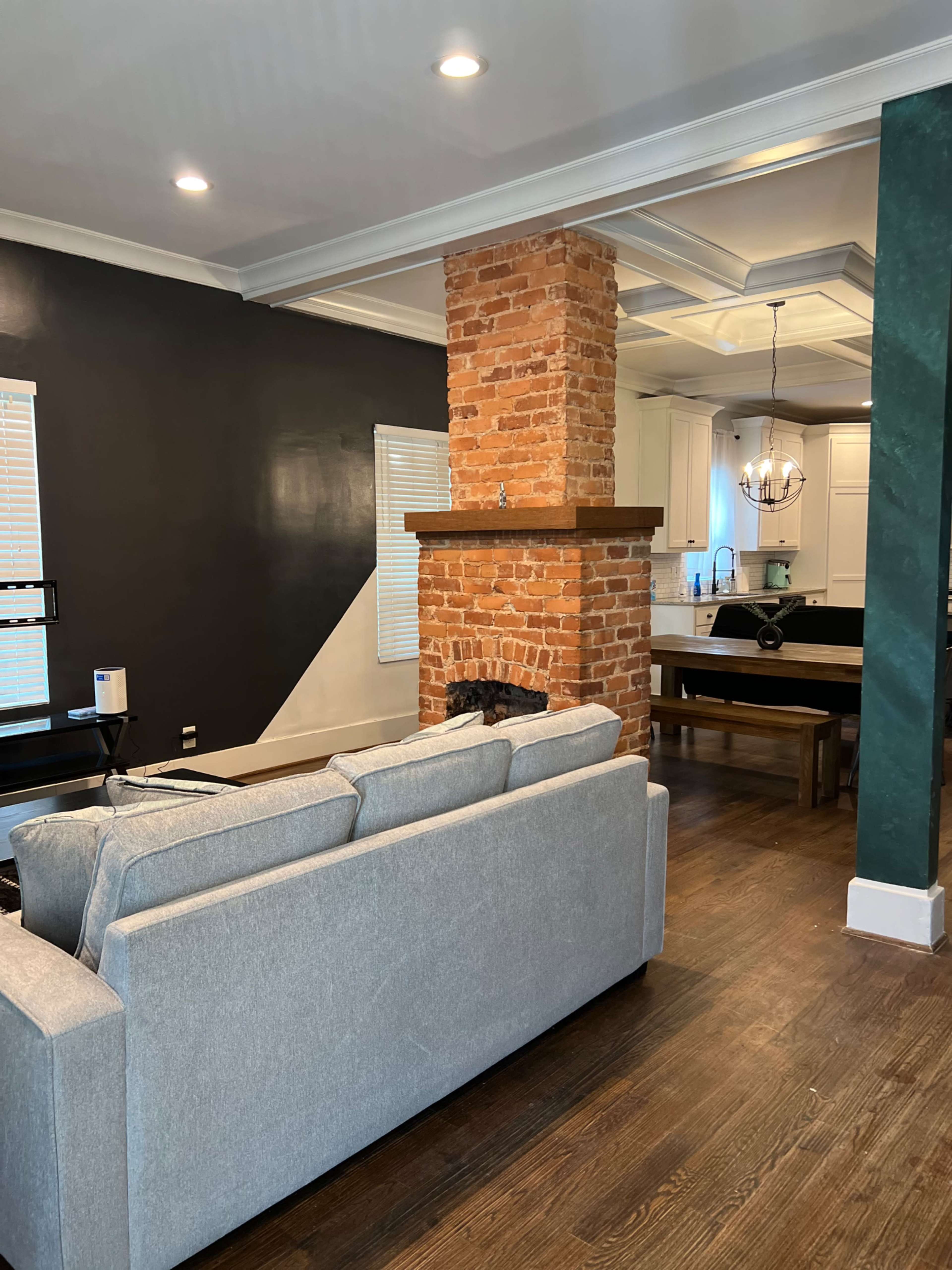 Charming 3/2 minutes from downtown and all of Atlanta attractions Image in West End, Atlanta, GA