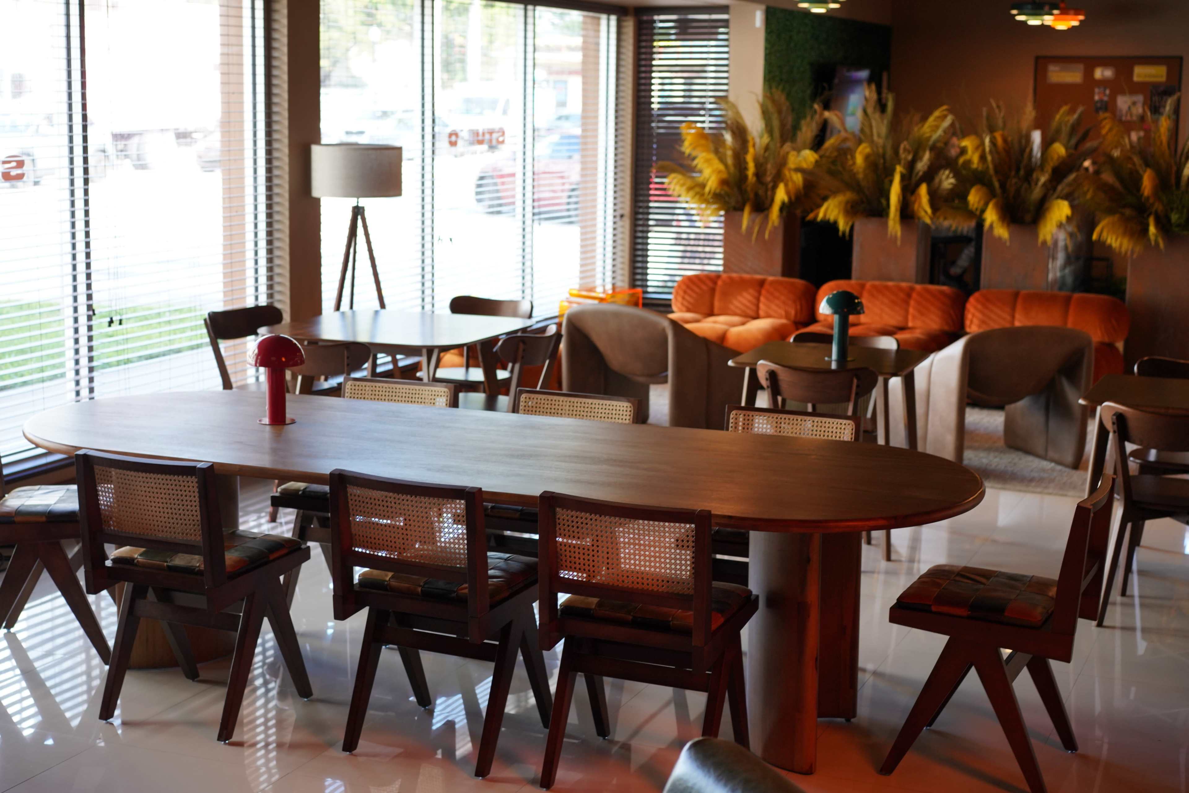 Stylish Mid-Century Lounge Studio in Edgewater" Image in Edgewater, Miami, FL