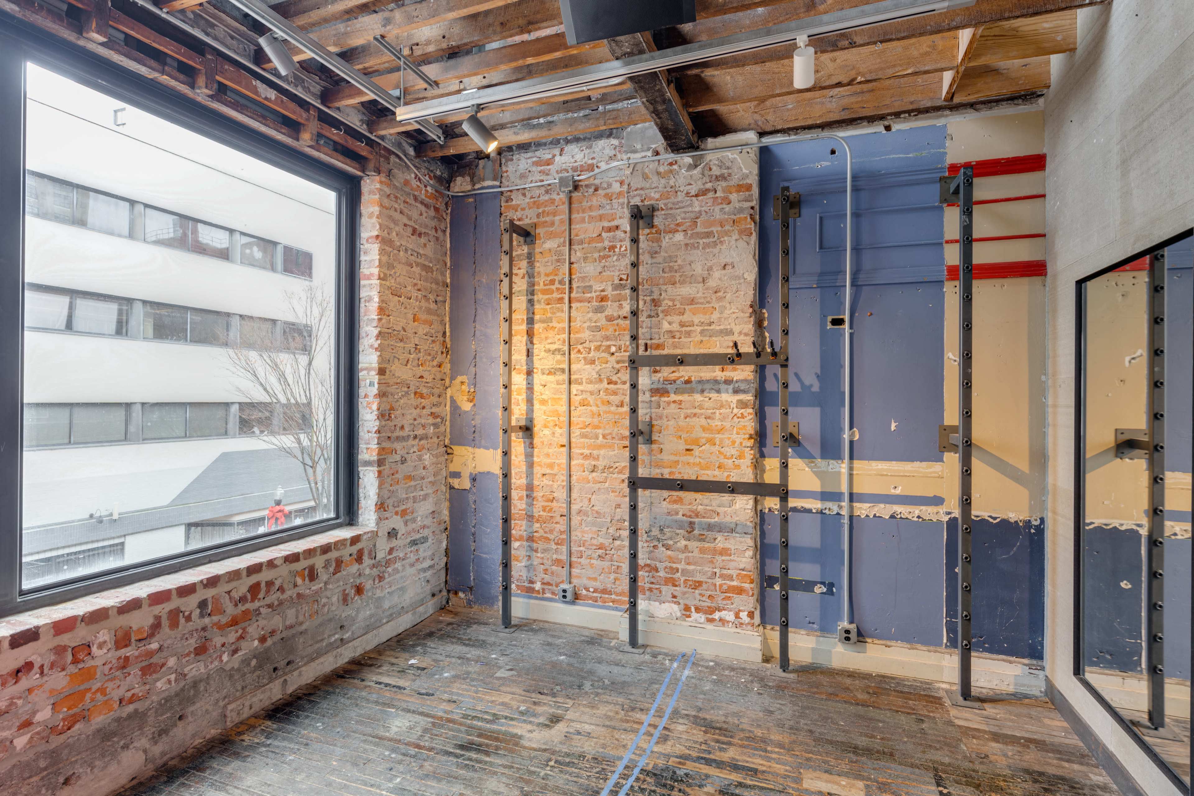 Downtown Norfolk Loft-Style Photography Space with Tons of Natural Light and Exposed Brick | Industrial/Loft-Style Studio Space Image in Downtown, Norfolk, VA