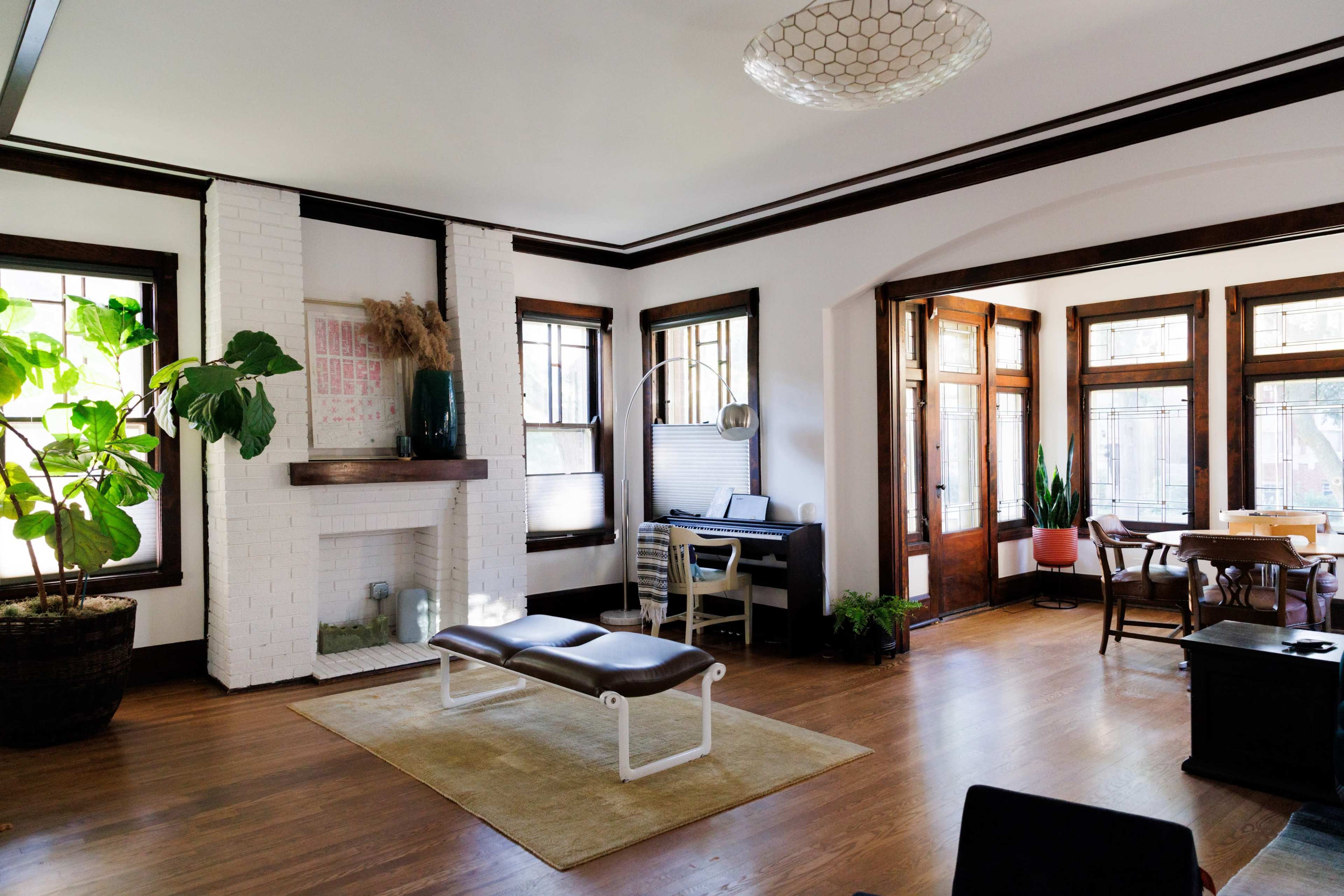 Newly Renovated and Restored City Craftsman Home Image in Rogers Park, Chicago, IL