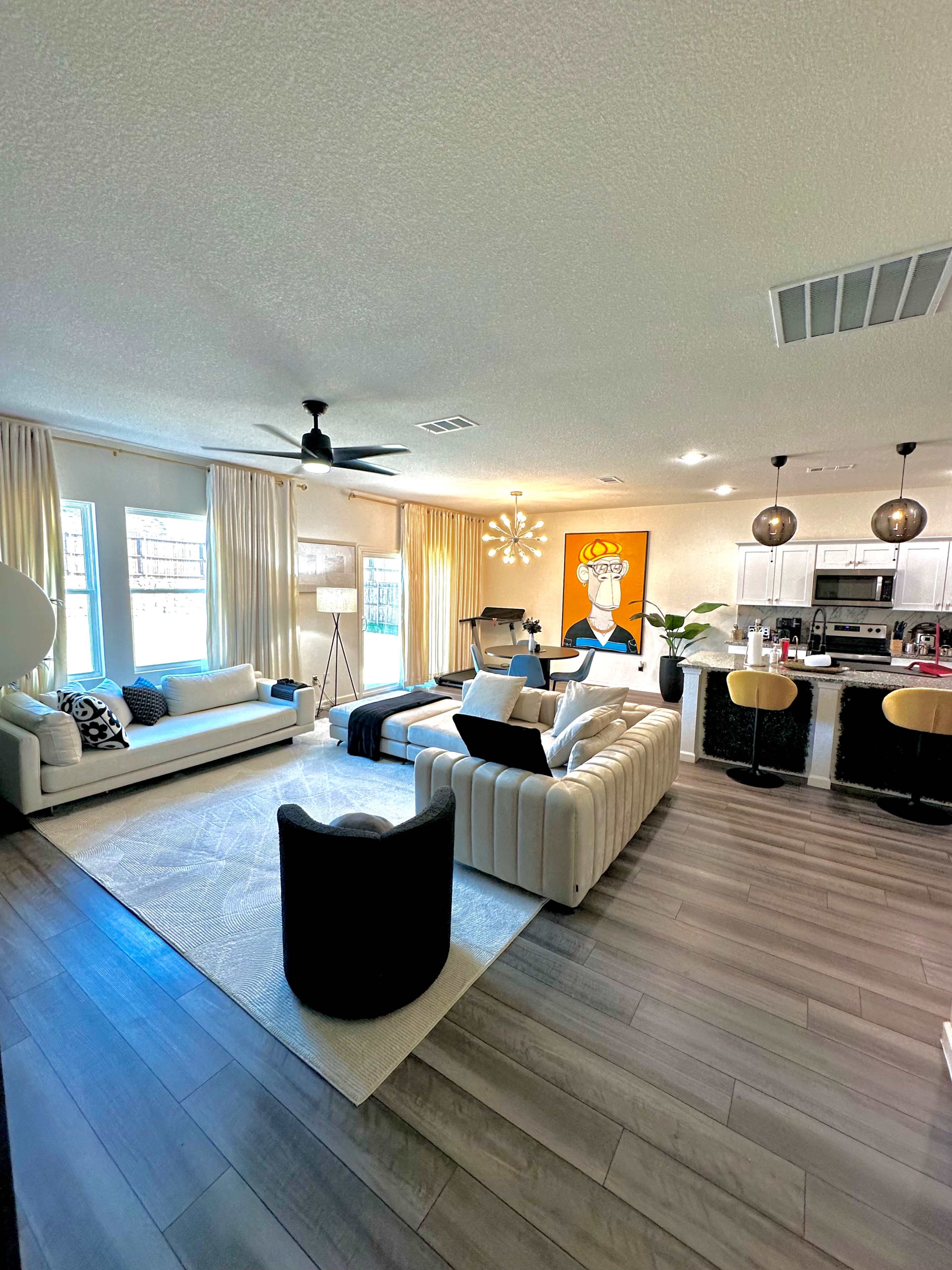 Charming, luxury upscale home for 12 in Glennheights. Image in Glenn Heights, Glennheights, TX