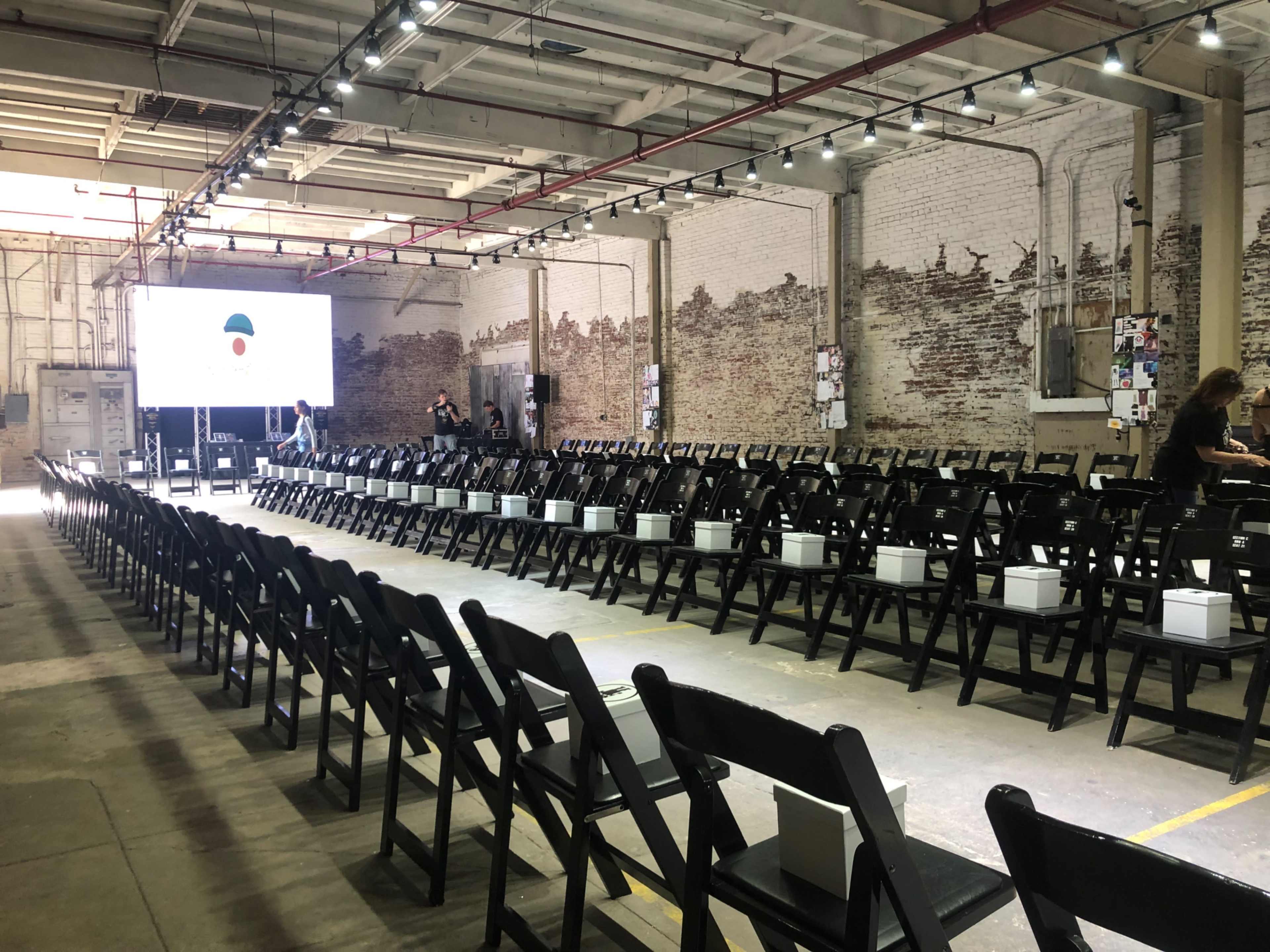 HUGE  INDUSTRIAL VINTAGE BRICK INDUSTRIAL WAREHOUSE + OUTDOOR SPACE Image in South Los Angeles, Los Angeles, CA