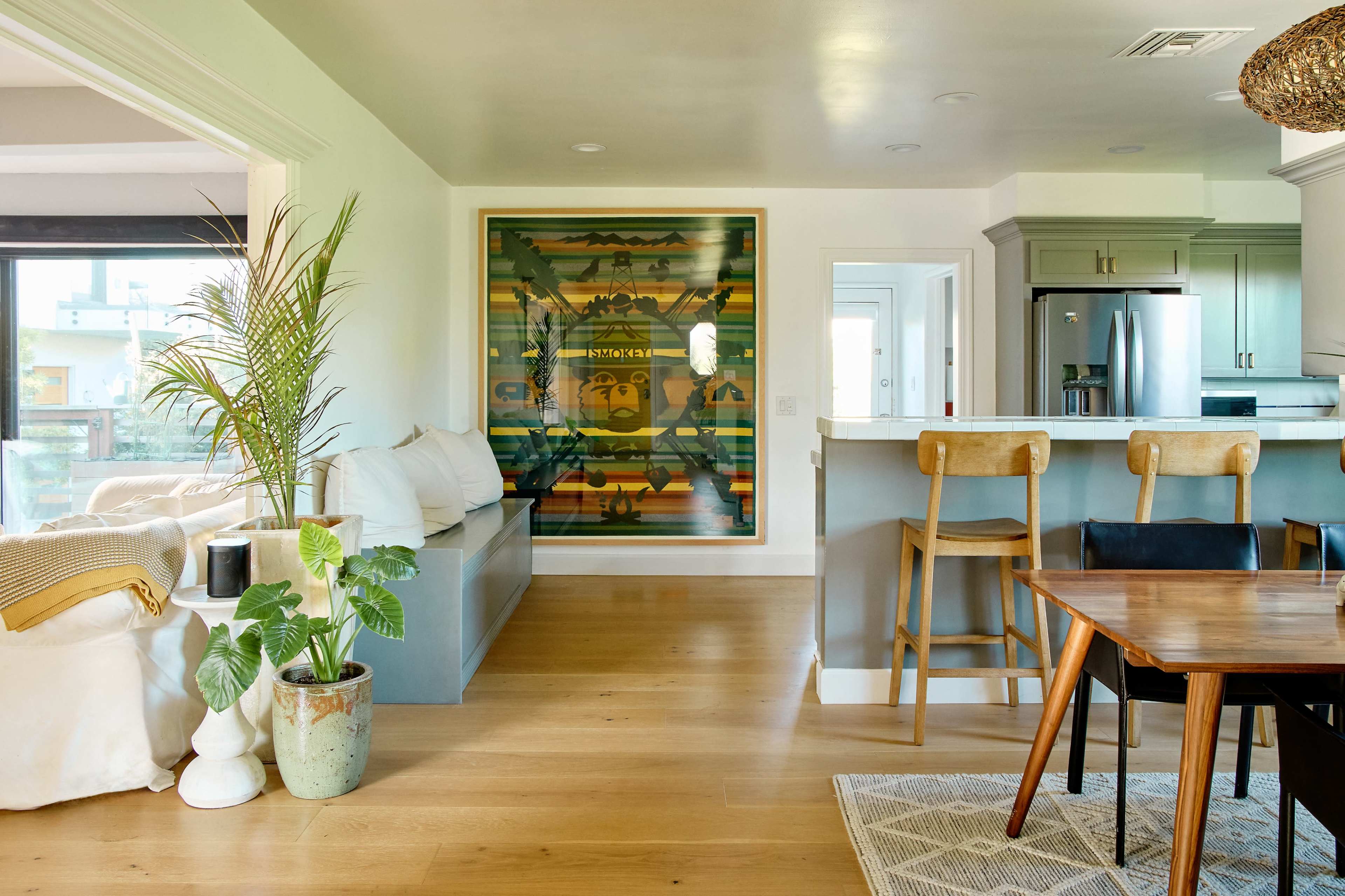 Centrally Located Mar Vista House with Views Image in Mar Vista, Los Angeles, CA