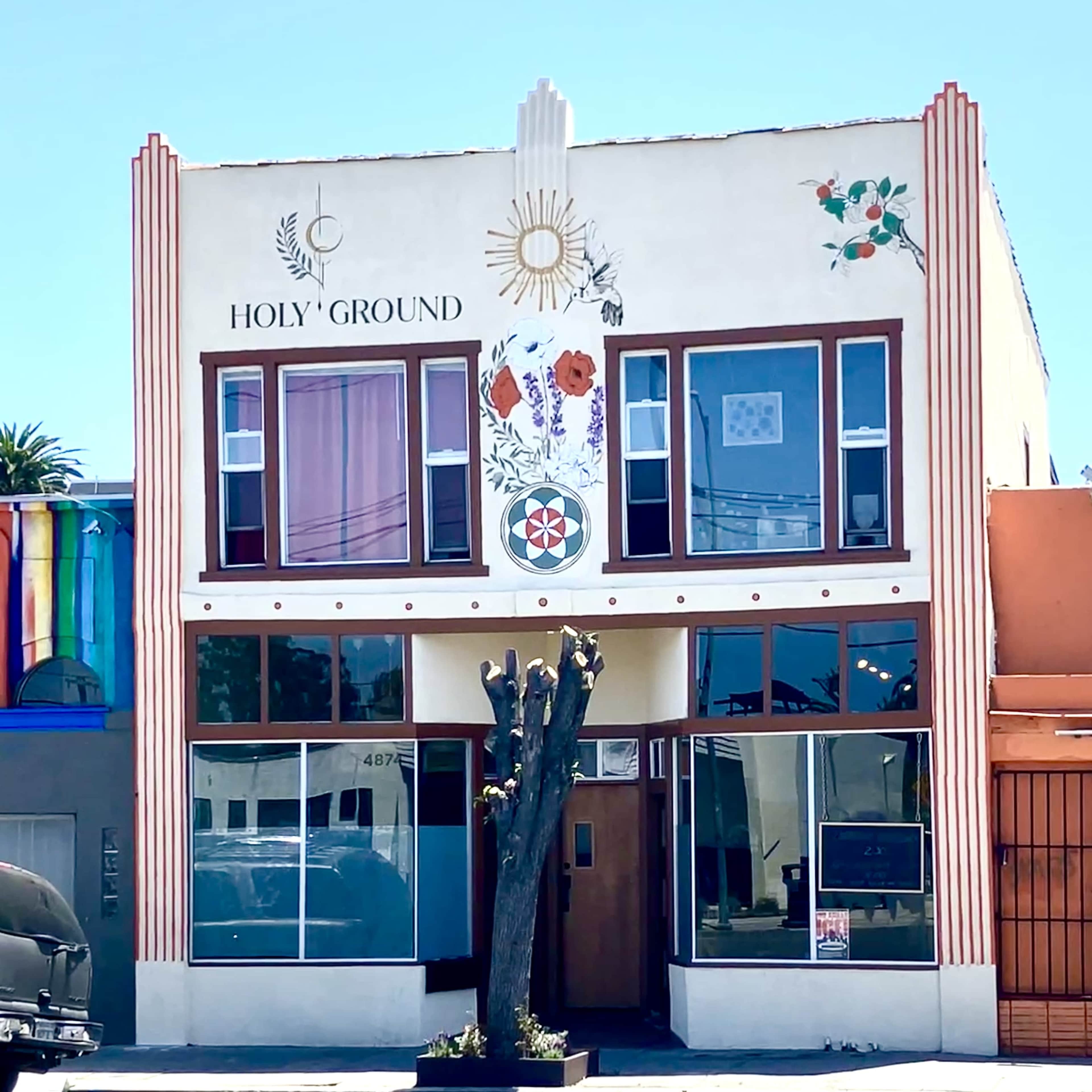 Urban Light-Filled Space with Garden View Image in South Los Angeles, Los Angeles, CA