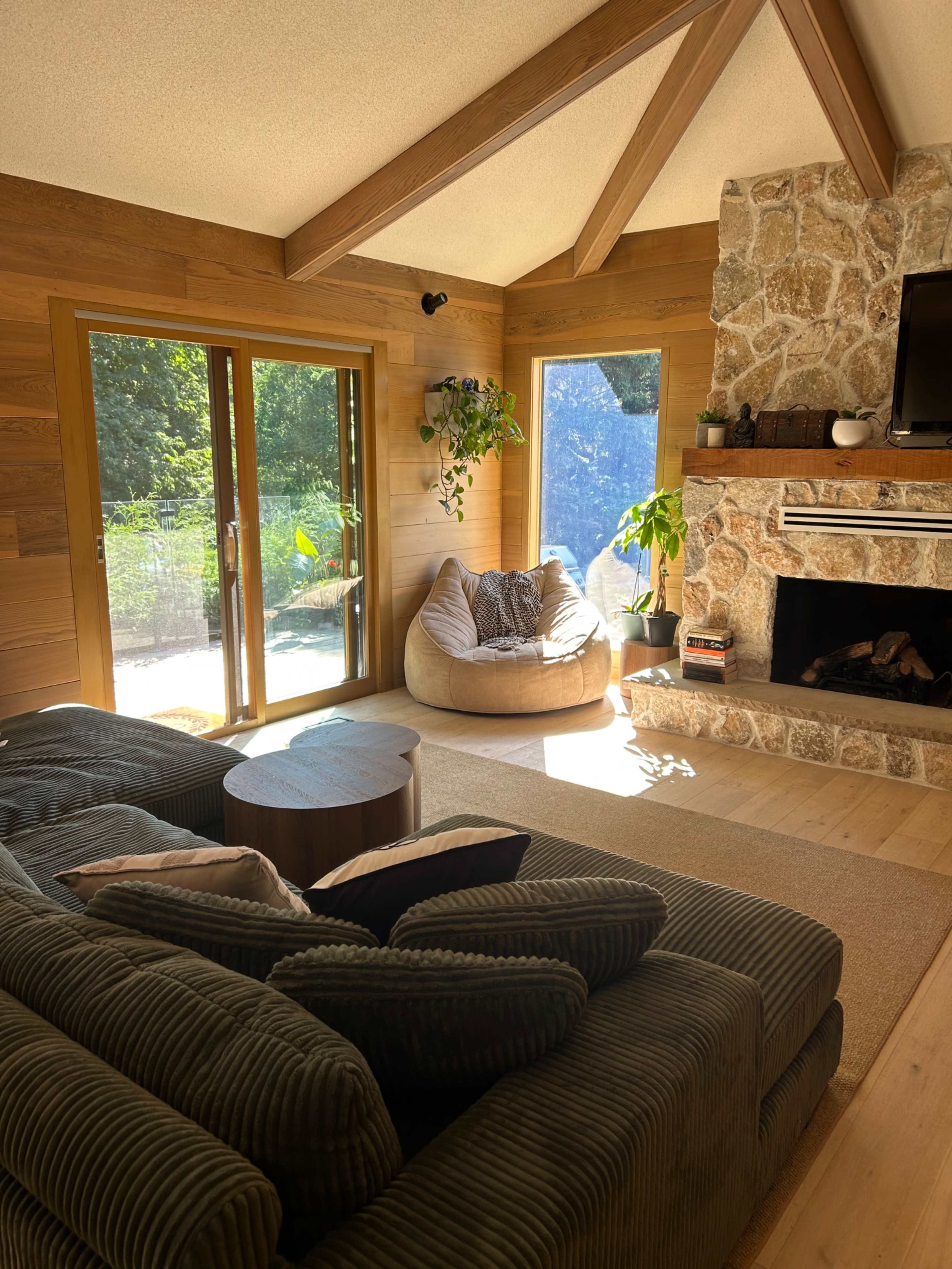 Country Luxe Image in Flamborough, Waterdown, ON