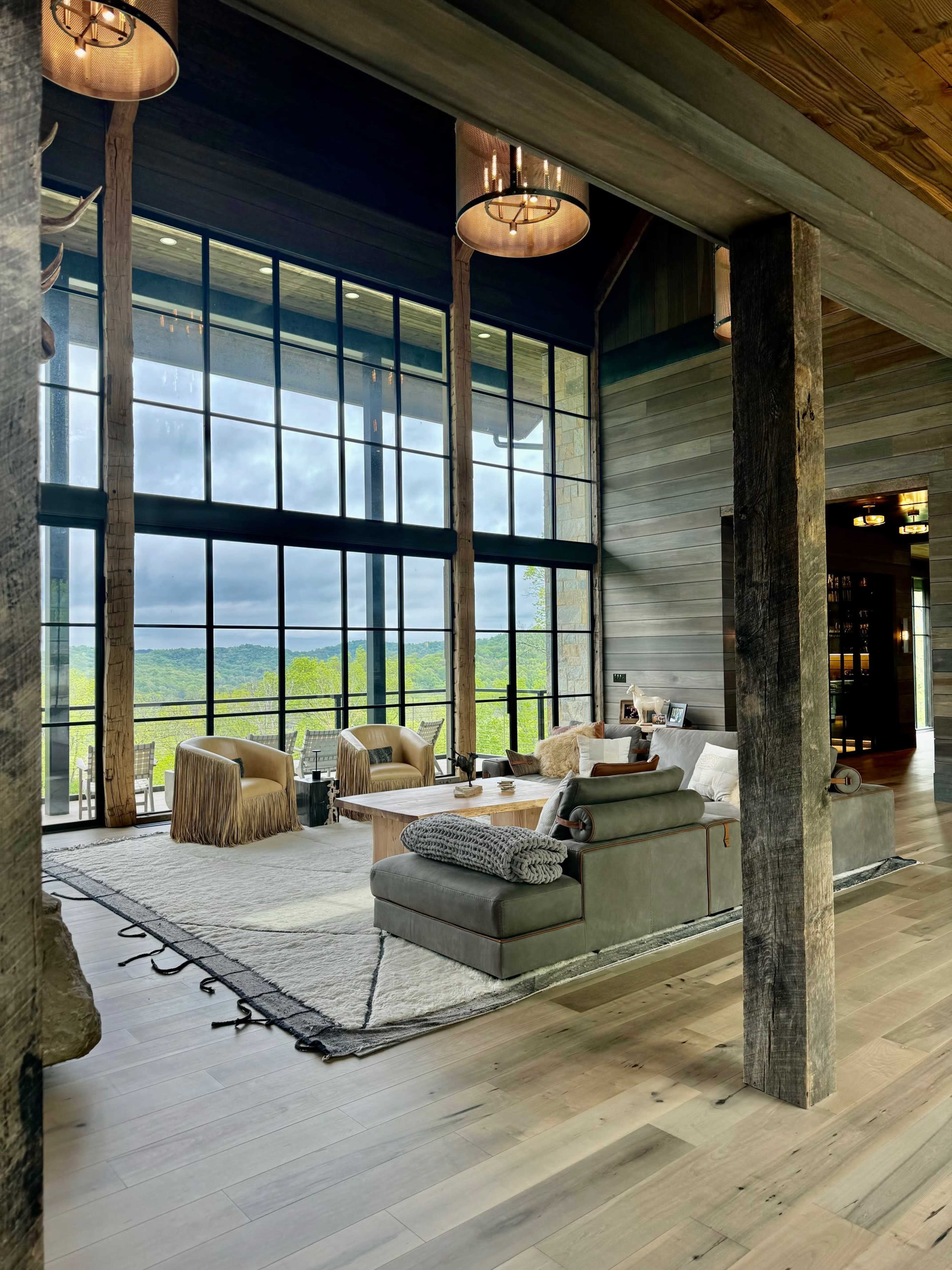 HIlltop Estate with Skyline/Mountain View Image in , Nolensville, TN