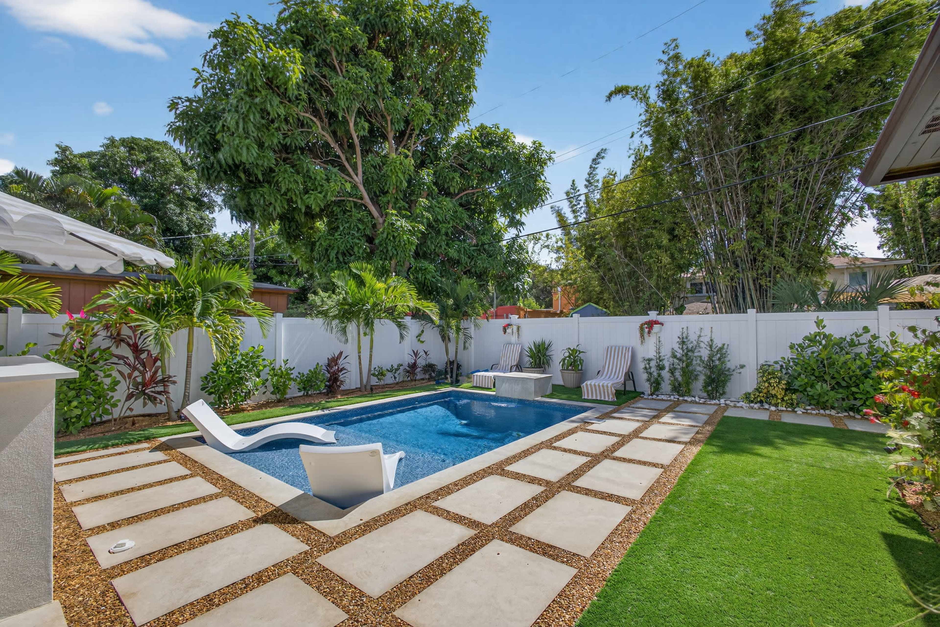 Luxe West Palm Oasis — Poolside Event & Shoot-Ready Home Image in Old Northwood Historic District, west palm beach, FL