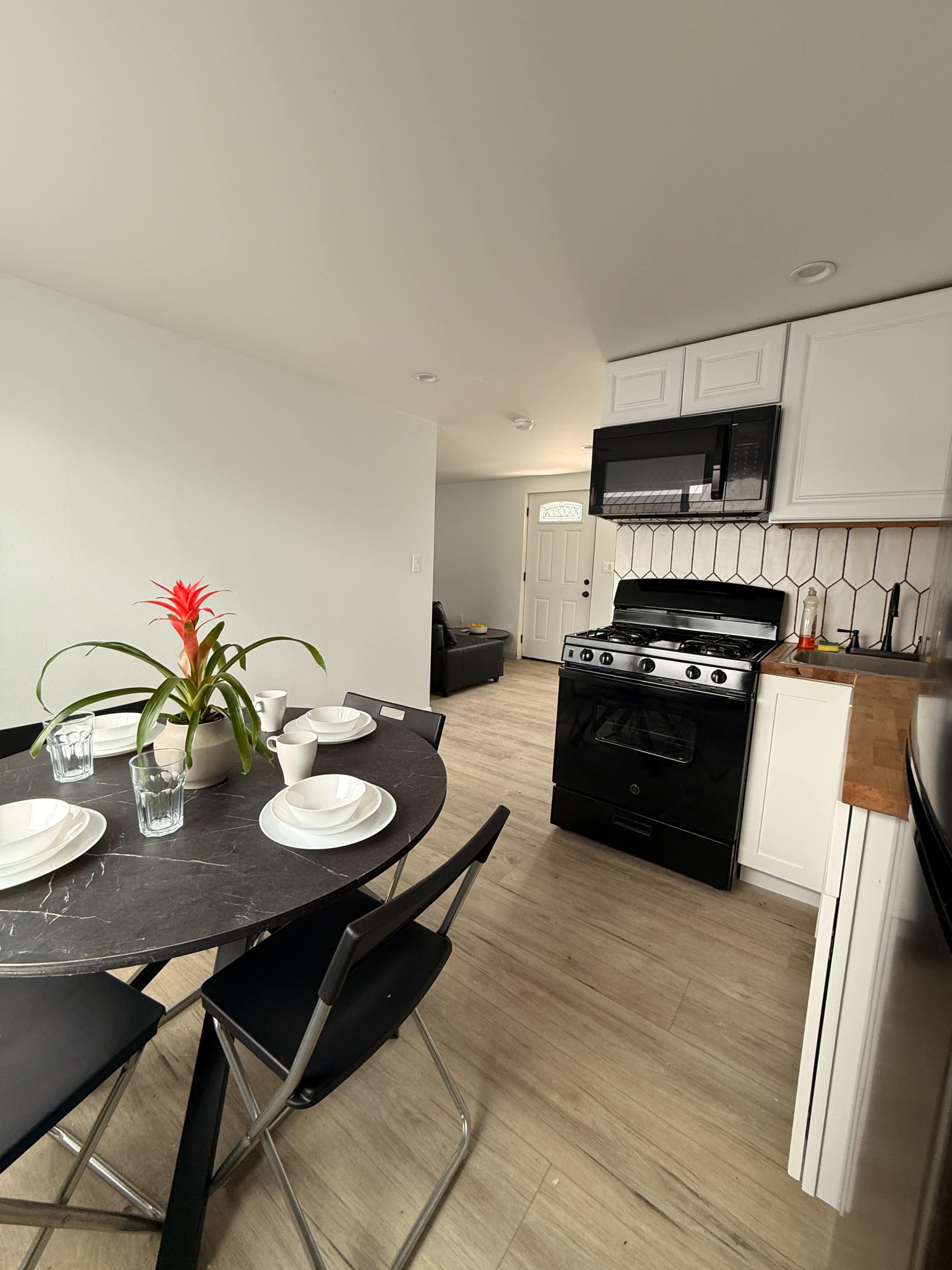 Peaceful & Private Apartment in Woodland Hills Image in Winnetka, Winnetka, CA