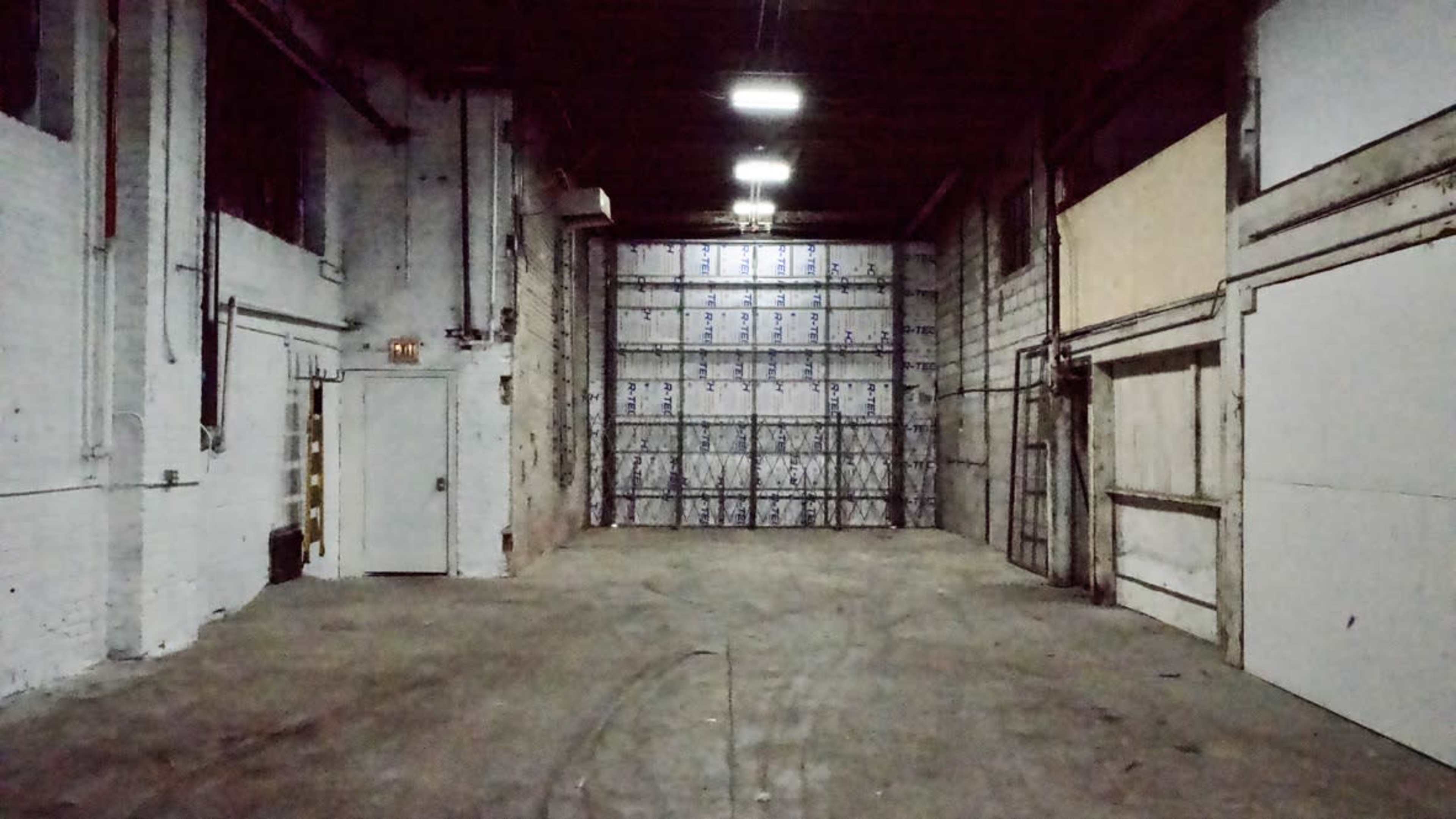 West Side Industrial Light Image in Humboldt Park, Chicago, IL