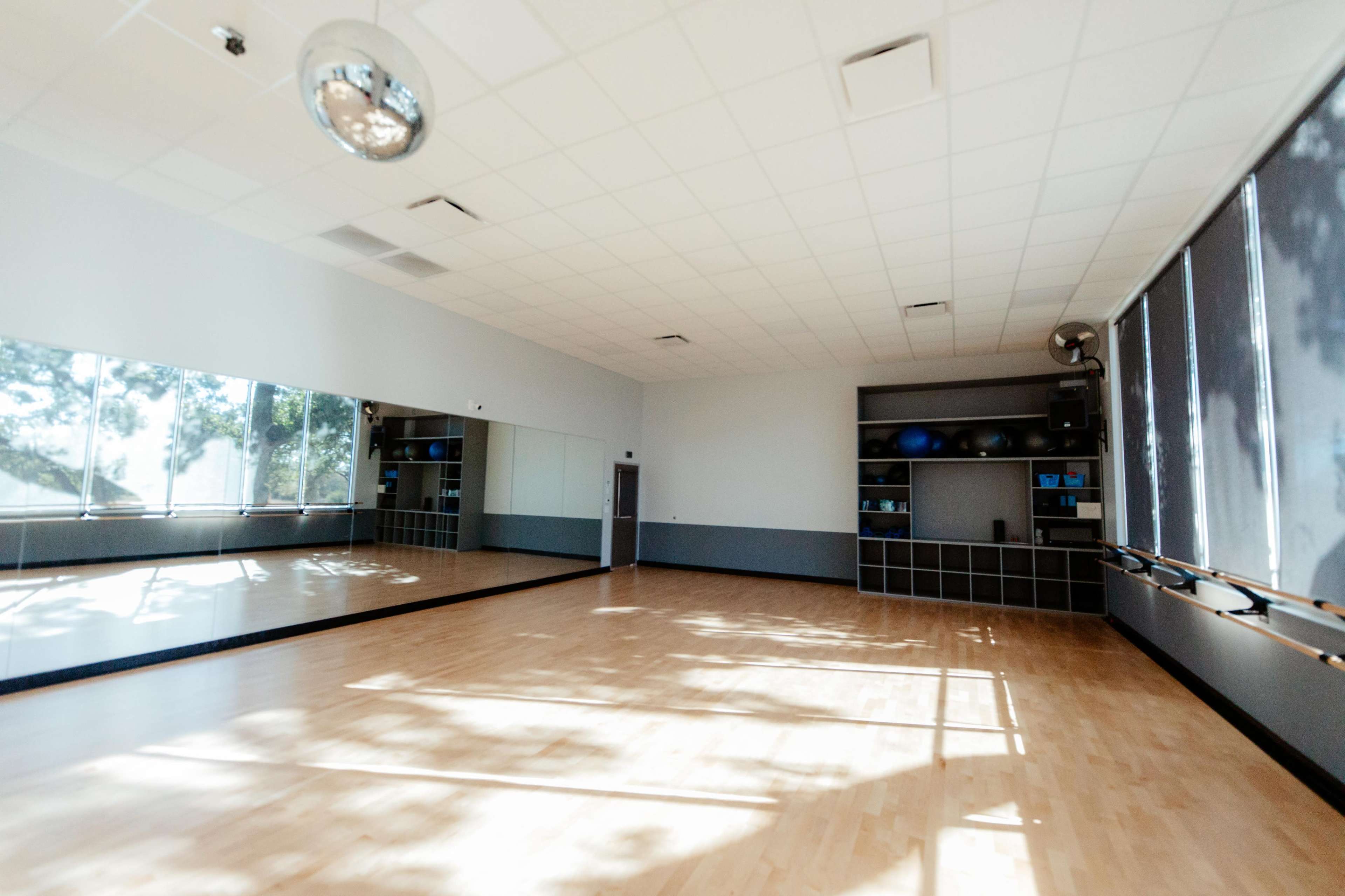 Stunning Studio Space with Tons of Natural Light- Perfect for Classes, Events, and Media Shoots Image in , Round Rock, TX