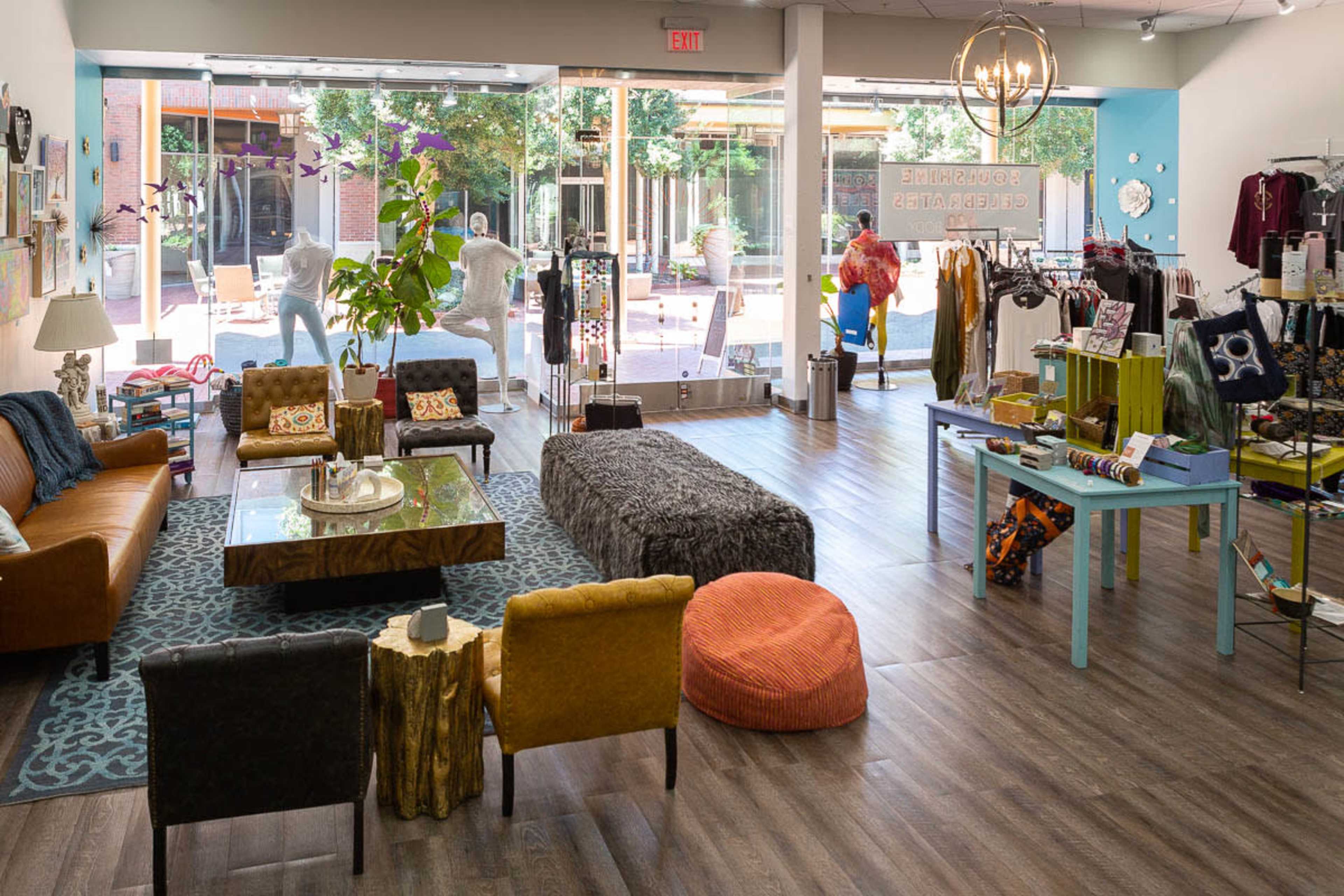 Richmond Studio with Boho Lounge Image in Stony Point, Richmond, VA