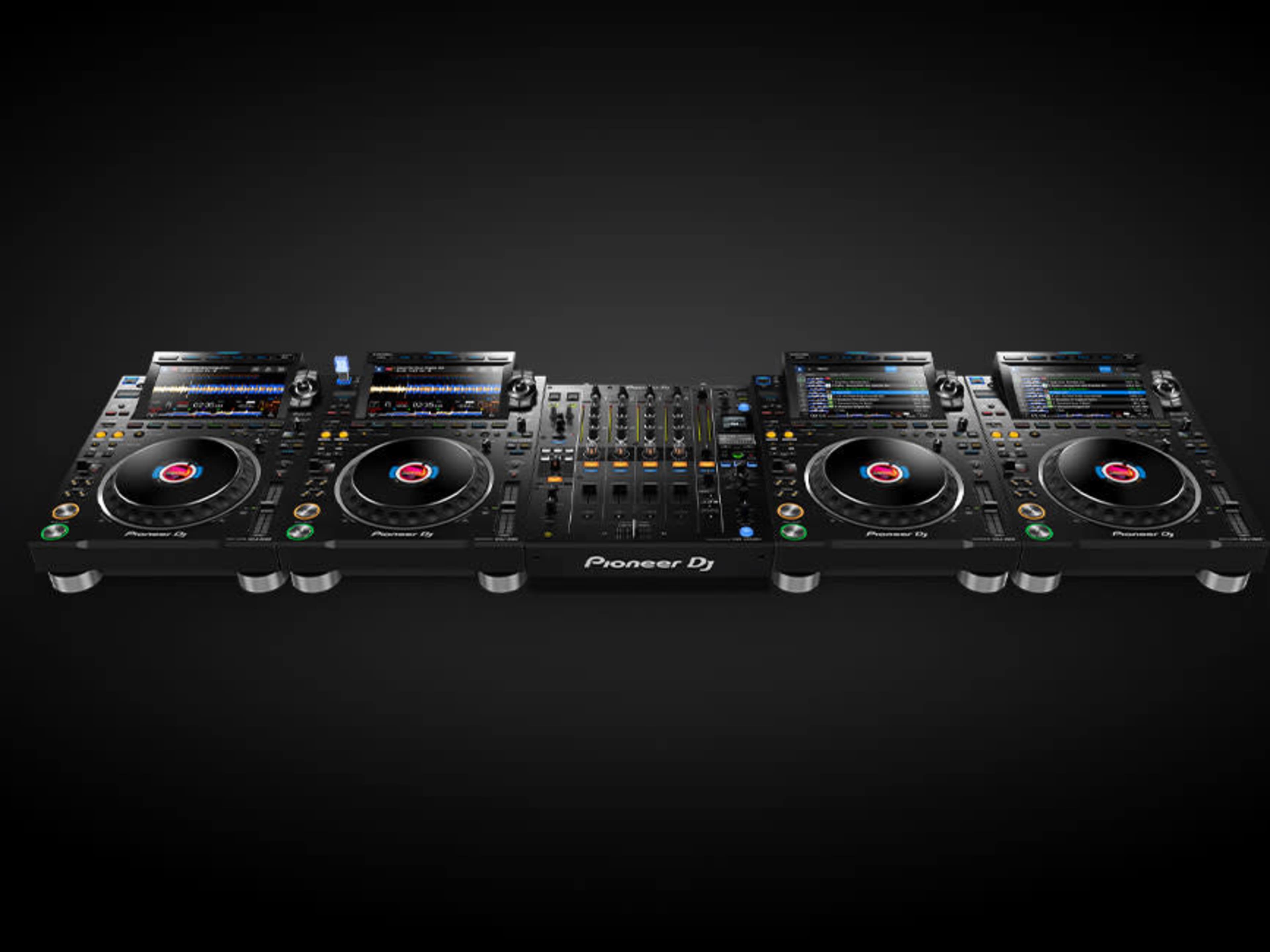 4x CDJ 3000 w DJM 900MIXER