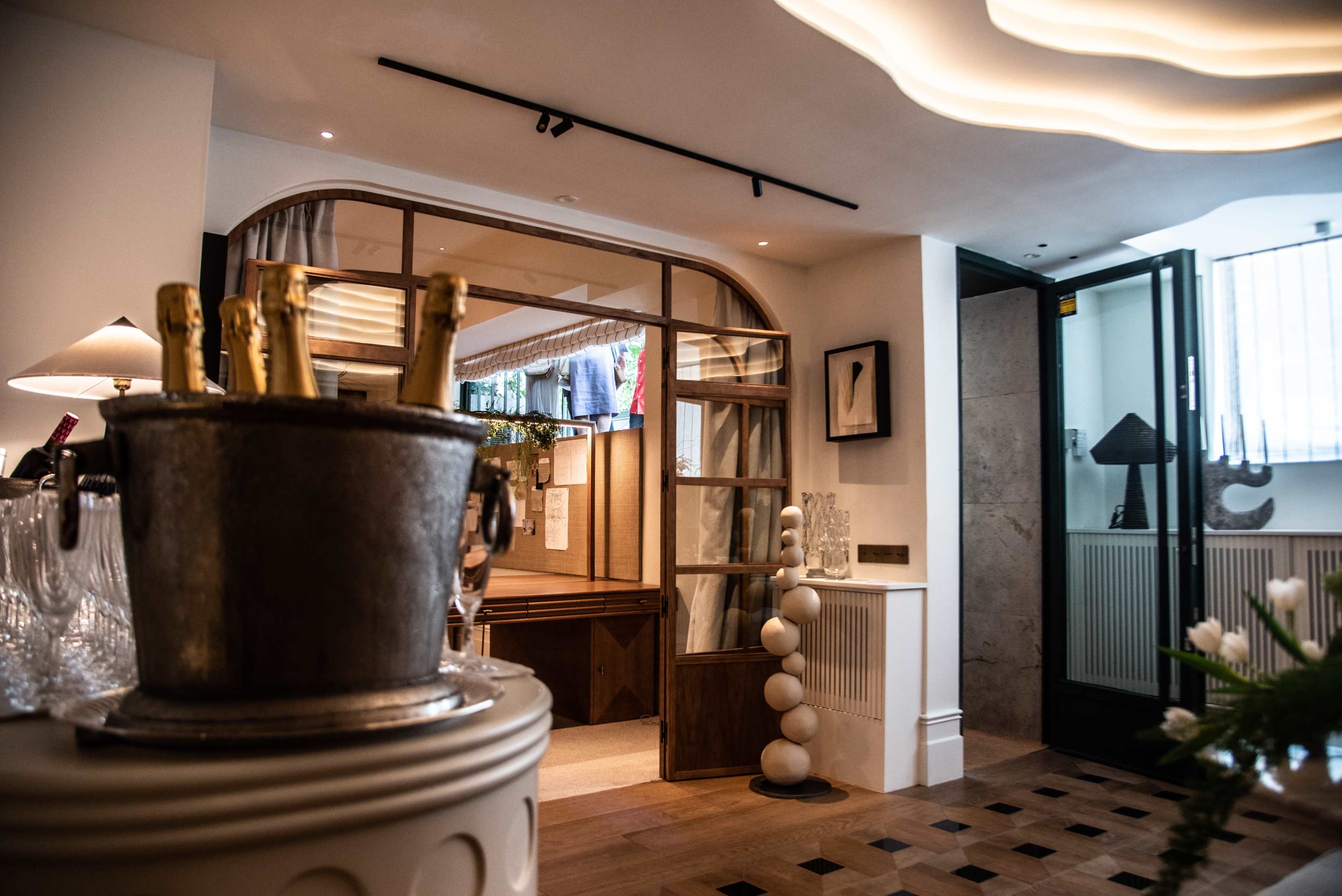 Juan Bengoa Studio Image in Castellana, Madrid, M