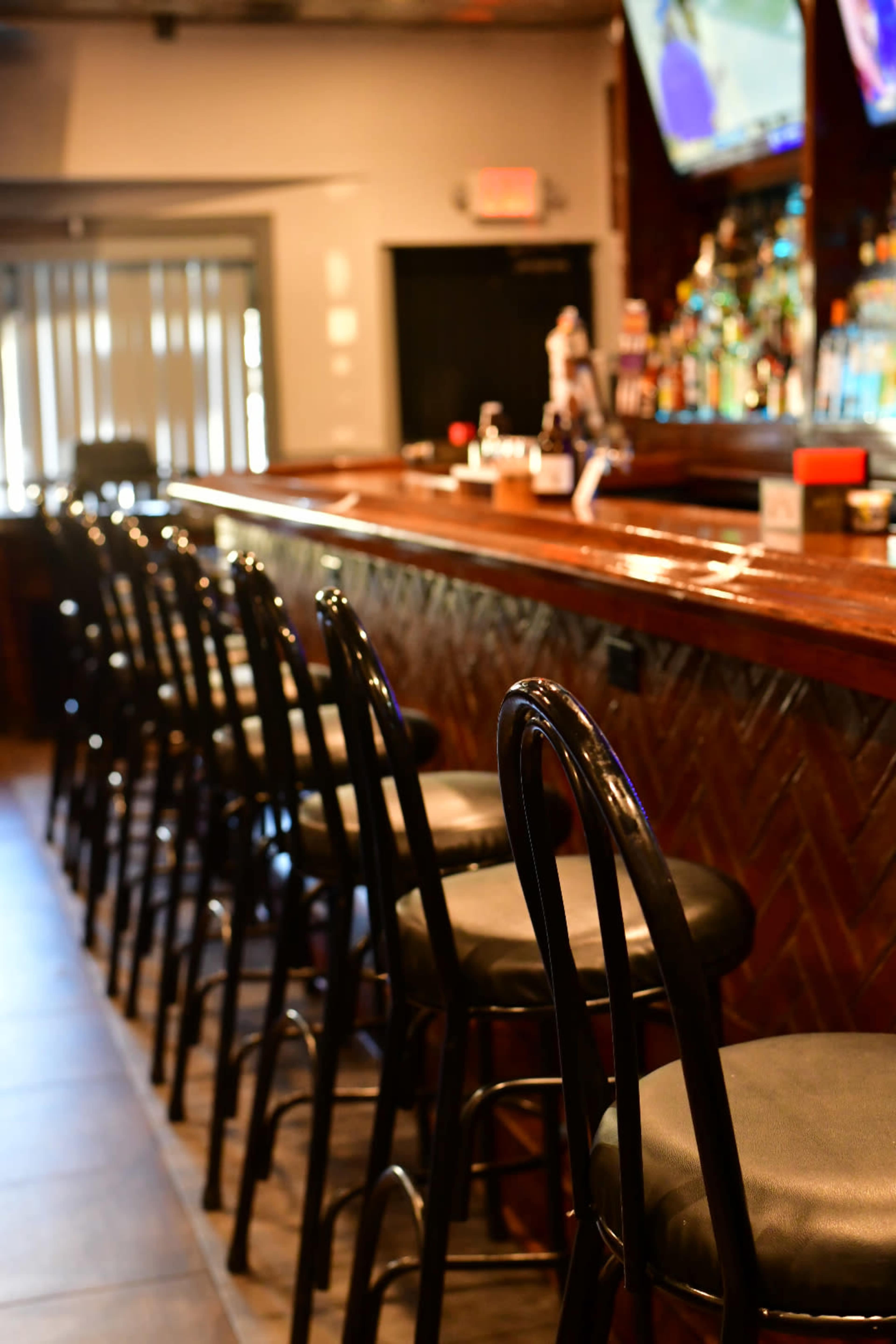 Sports bar/Cocktail Lounge Image in North Hempstead, Mineola, NY