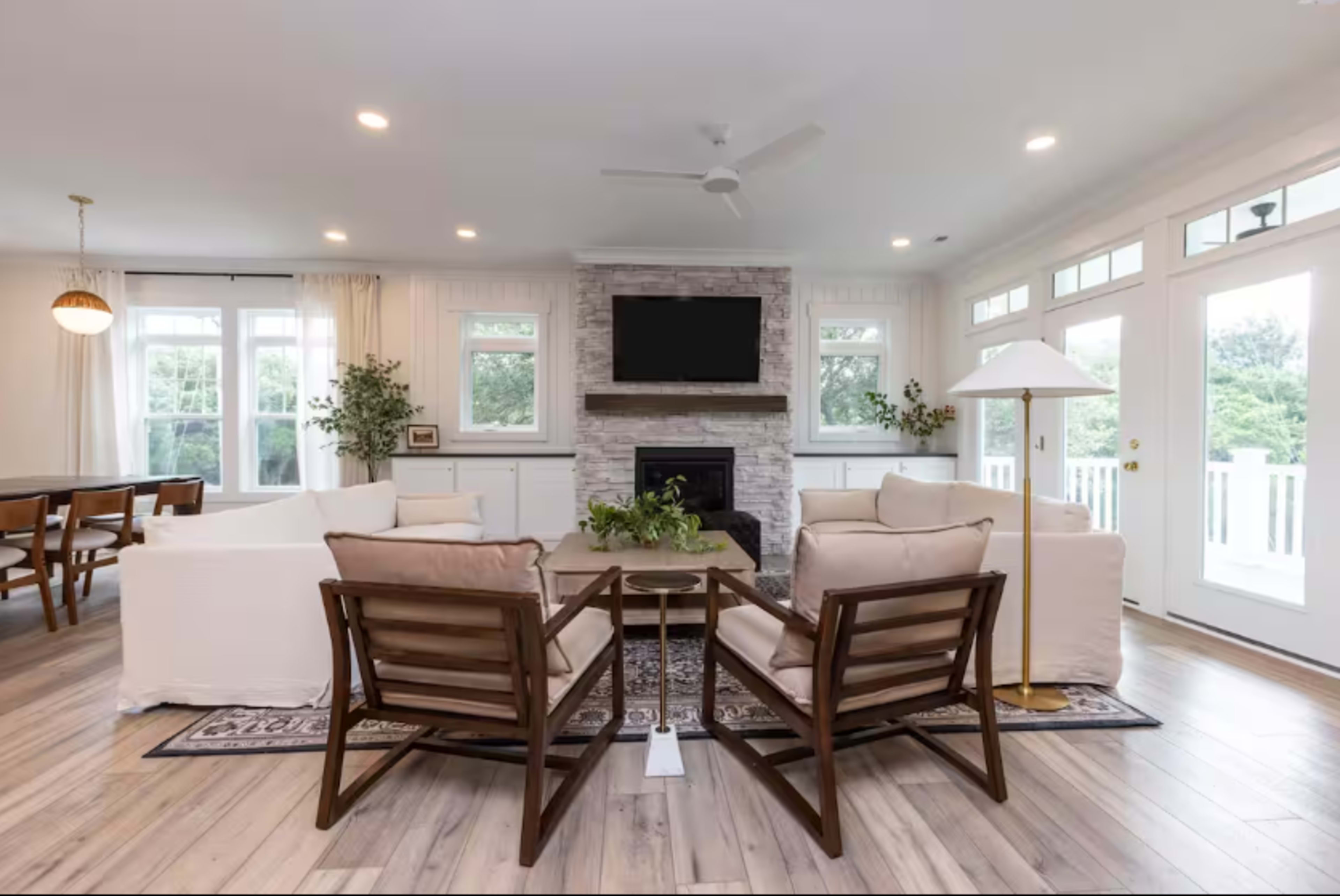 Beach Home with Pool Image in North Virginia Beach, Va Beach, VA