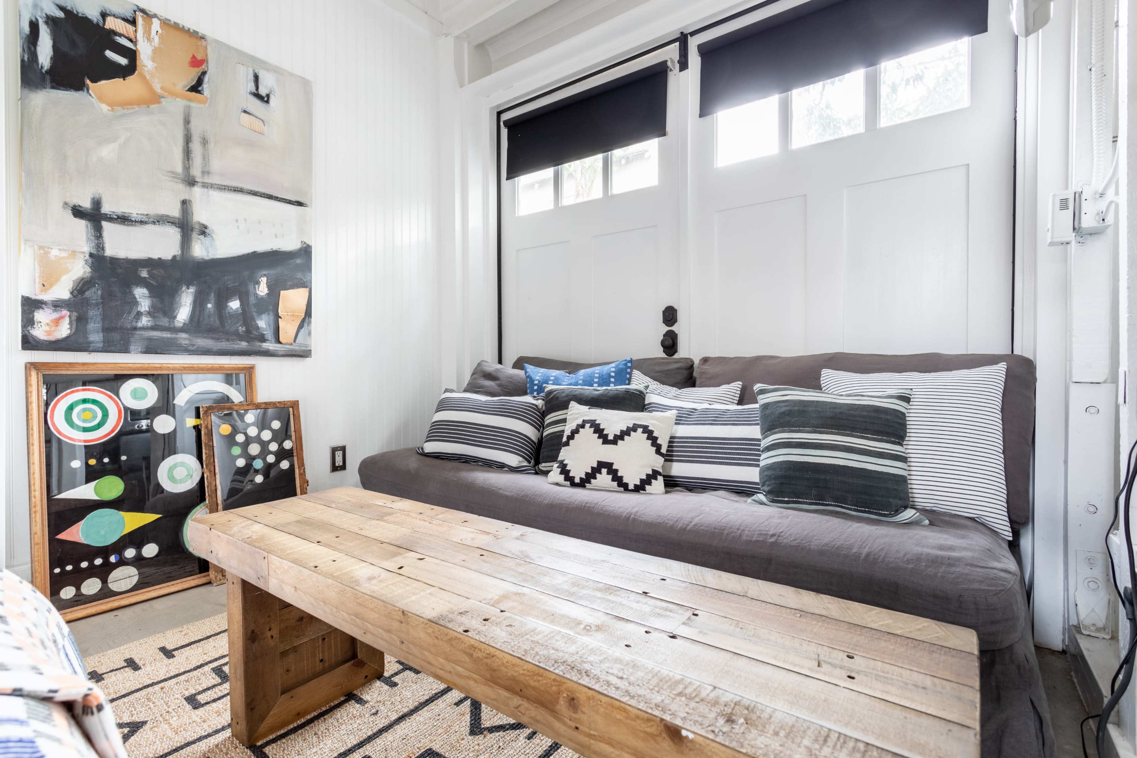 Light-Filled Mod Silverlake Studio Image in Los Feliz, Los Angeles, CA