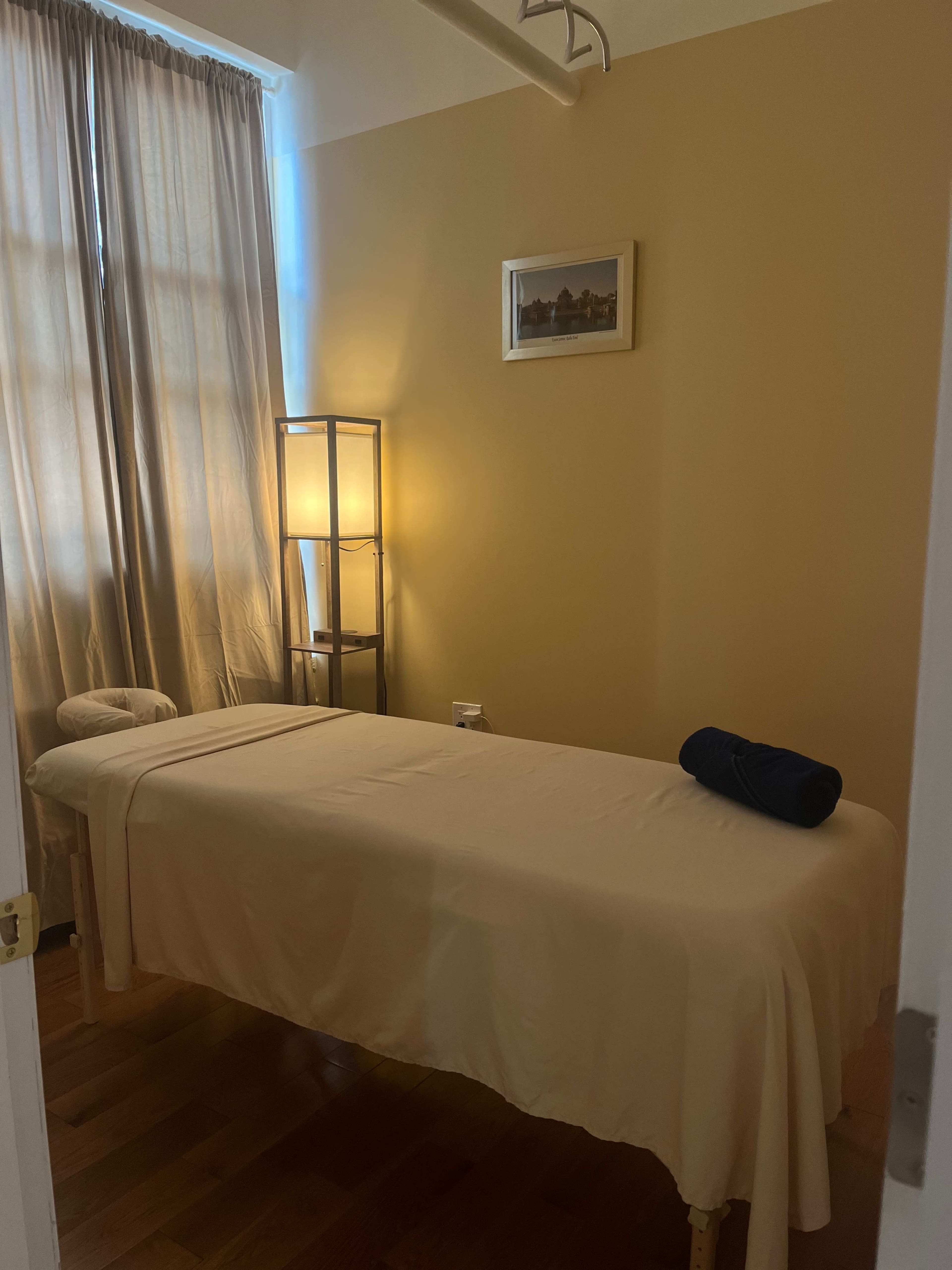 Massage/Wellness Studio Image in Midtown Manhattan, New York, NY