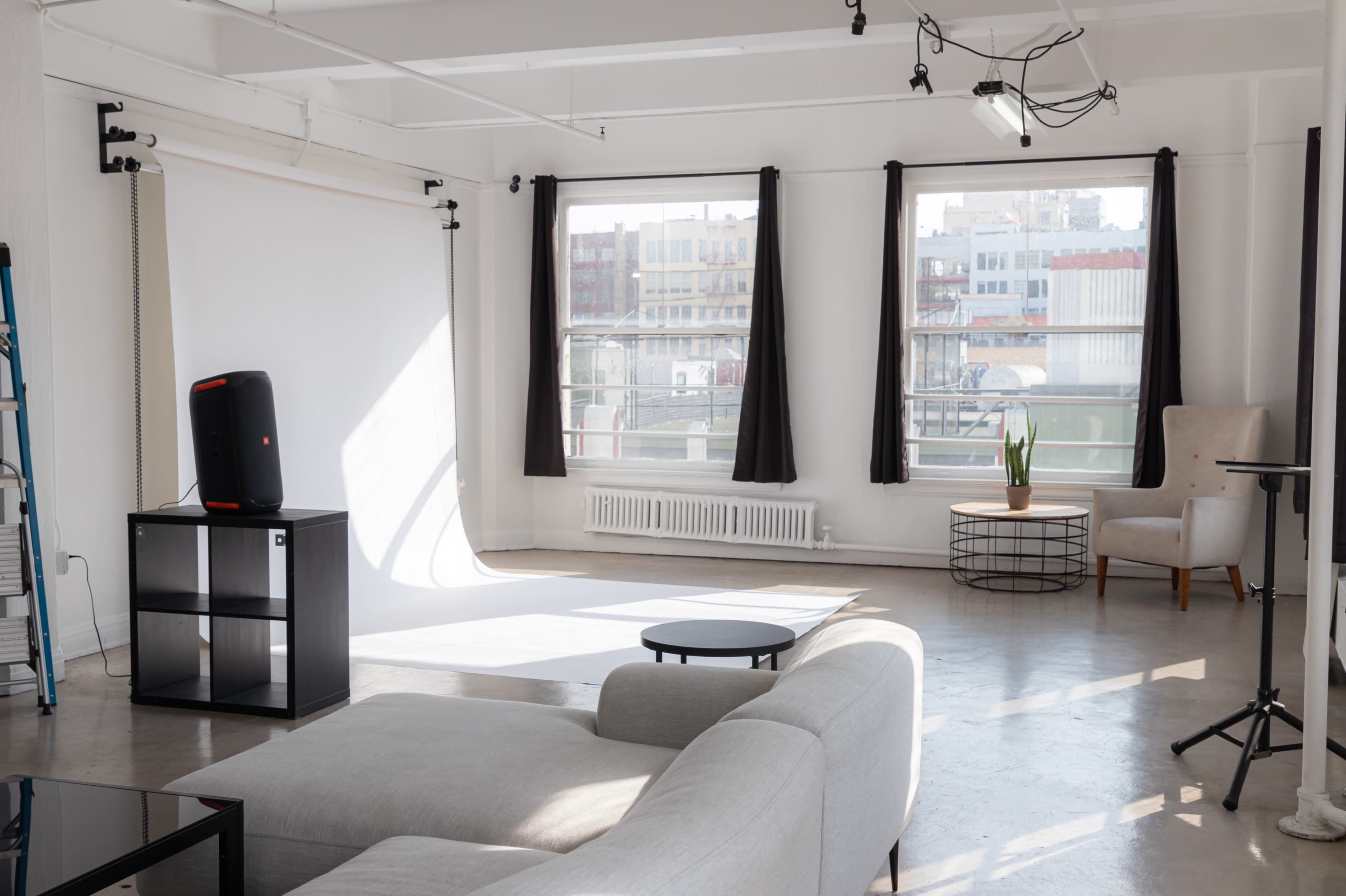 DTLA Corner Photo/Film Studio South Facing Image in Downtown Los Angeles, Los Angeles, CA