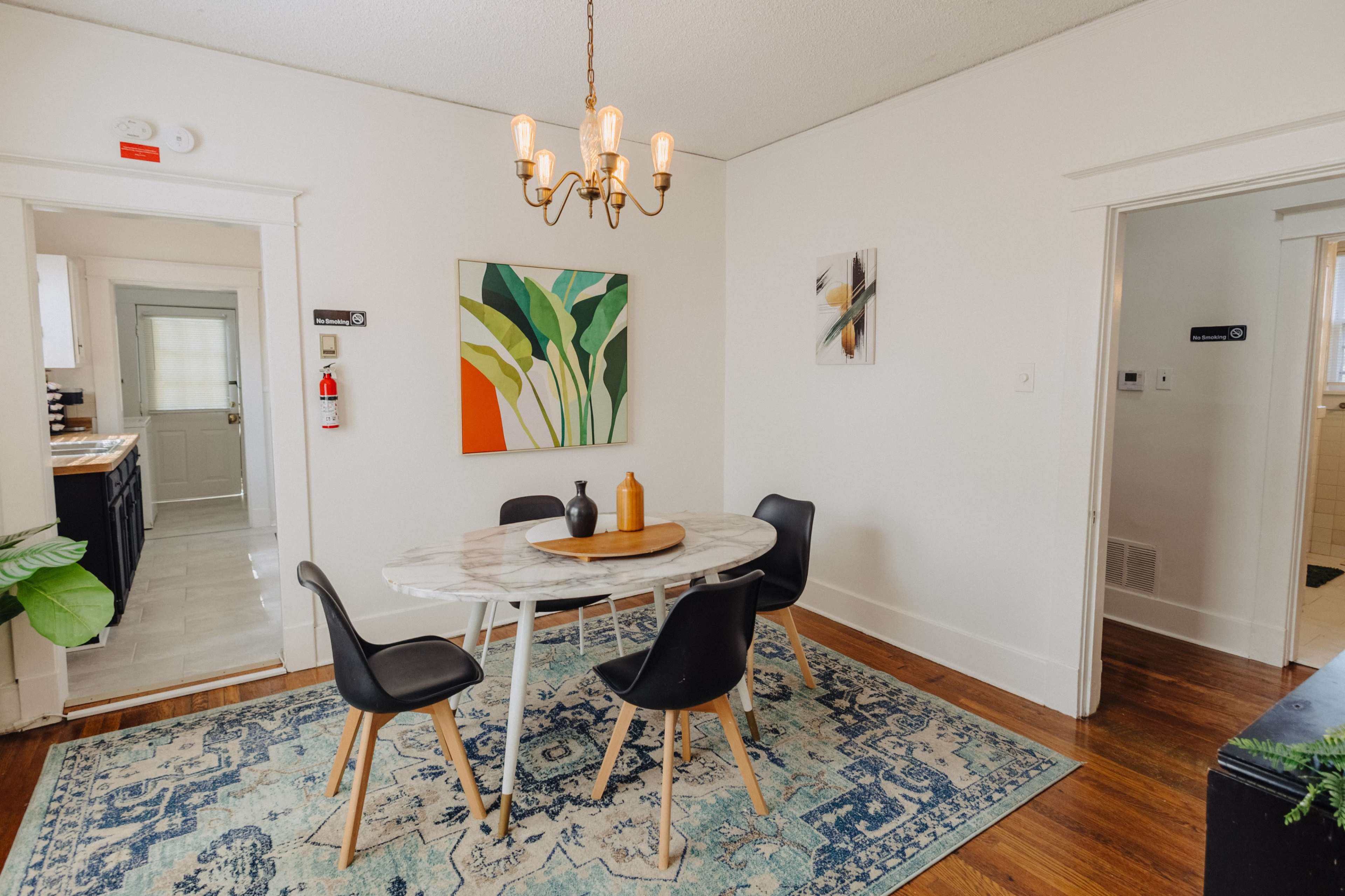 Historic Revival 2BR Midtown Memphis Free Parking Image in Evergreen, Memphis, TN