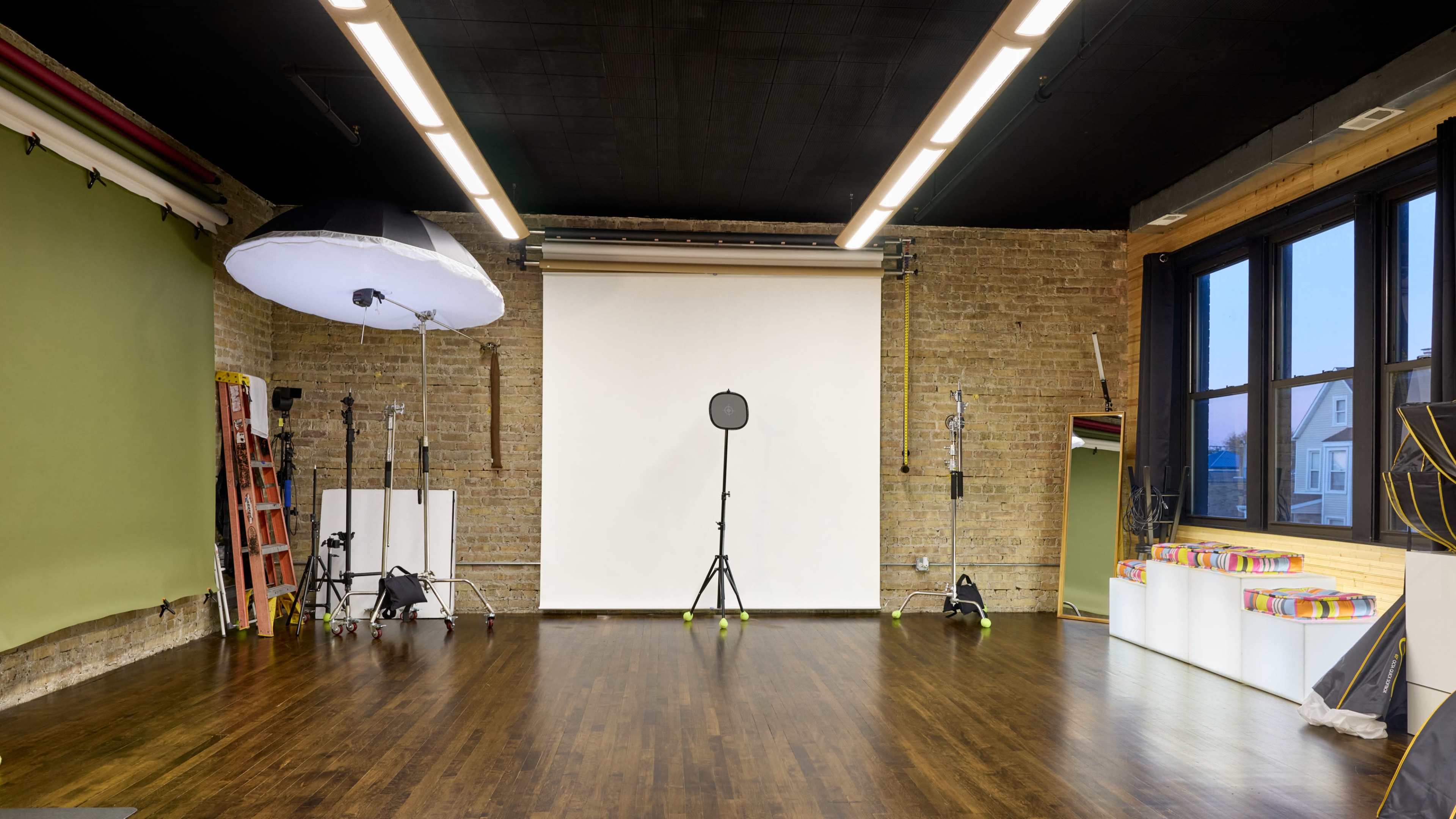 Private Loft Photography Studio Image in Belmont Cragin, Chicago, IL